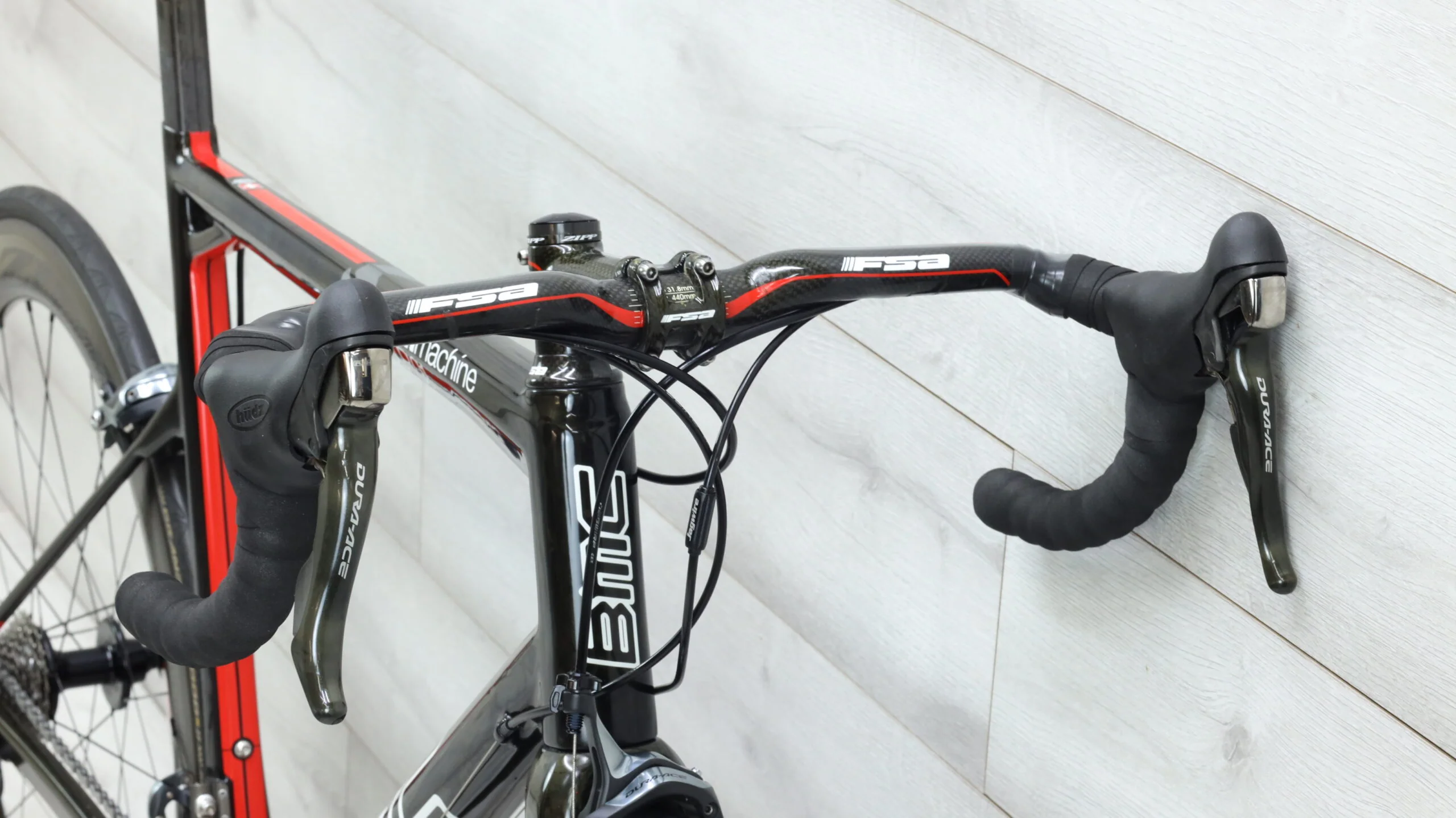 2011 BMC Teammachine SLR01  Road Bike - 55cm - Image 7