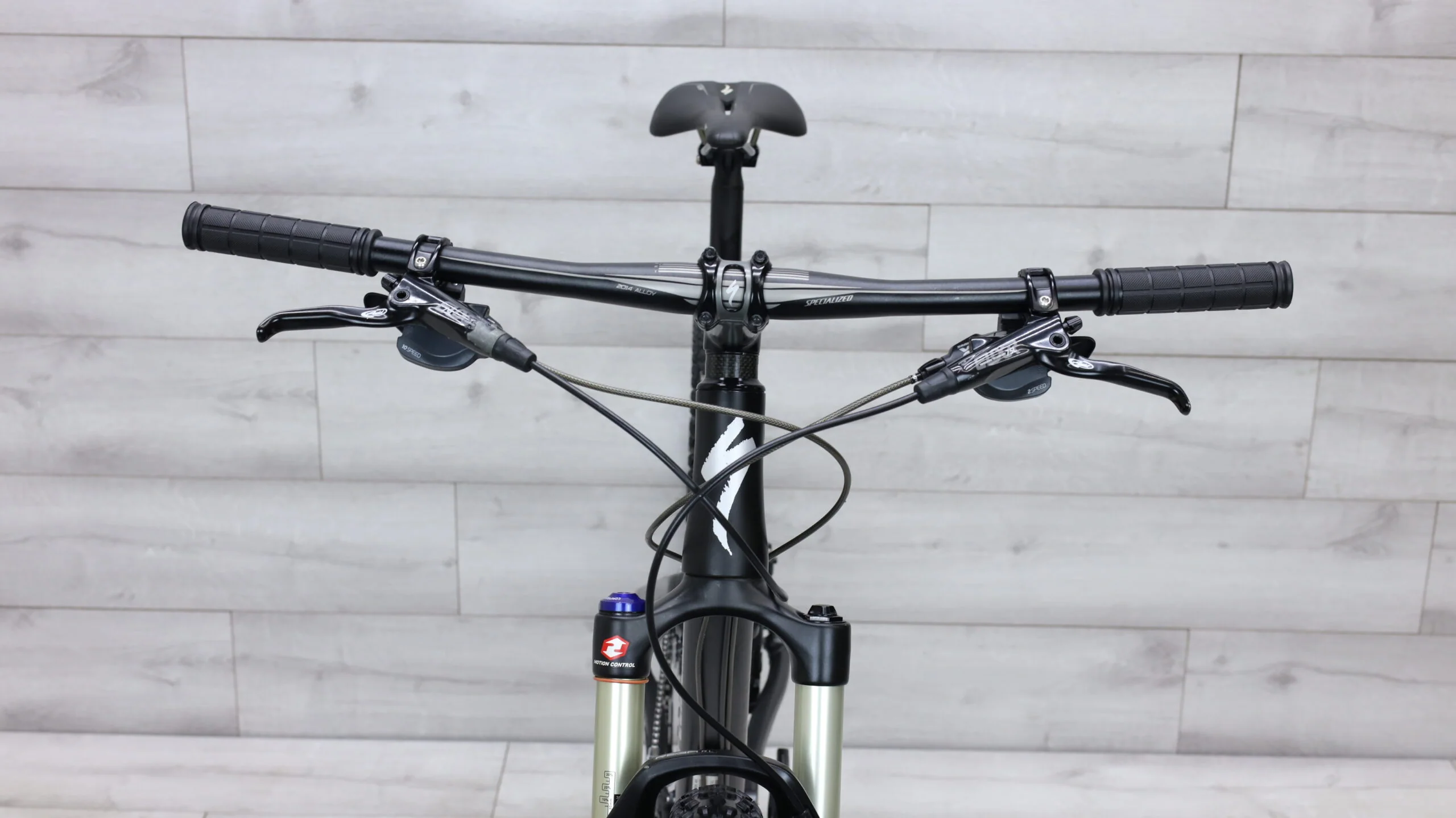 2012 Specialized Epic Comp 29er  Mountain Bike - Large - Image 11
