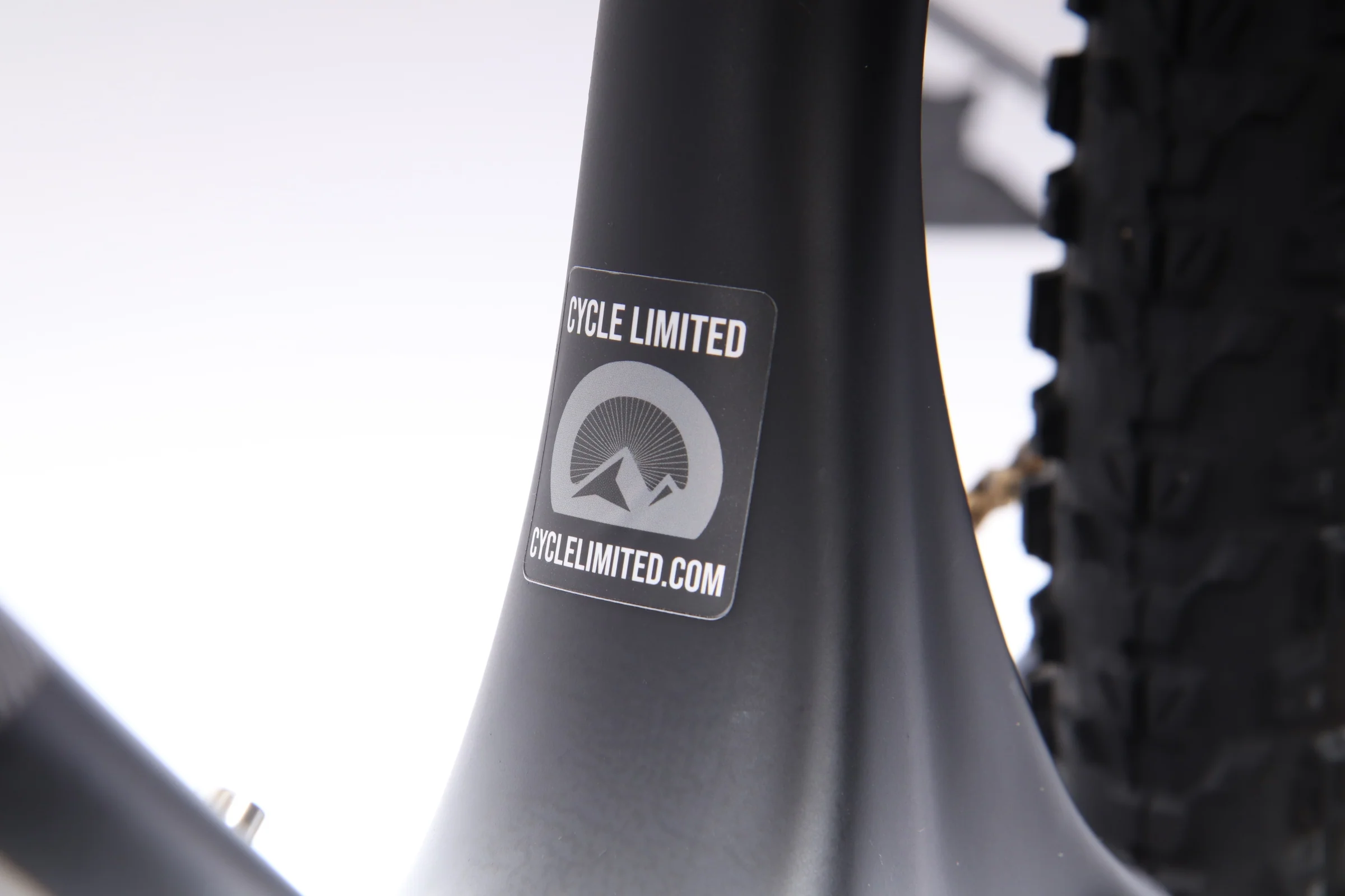 2013 Scott Genius 900 SL Mountain Bike - Medium - Image 3