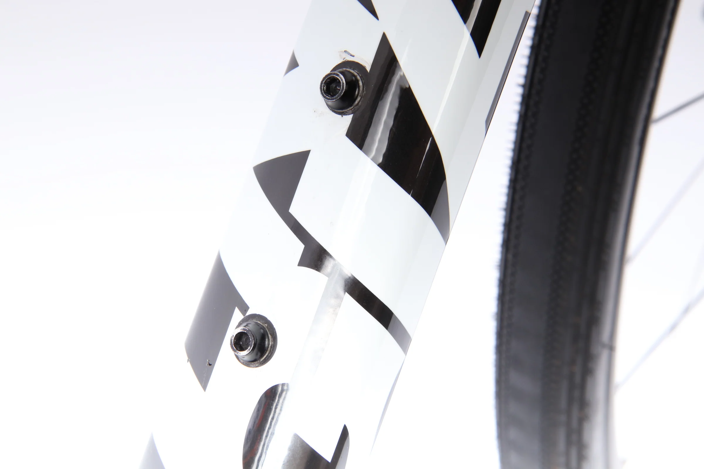 2014 Giant TCX Advanced  Cyclocross Bike - M/L - Image 9