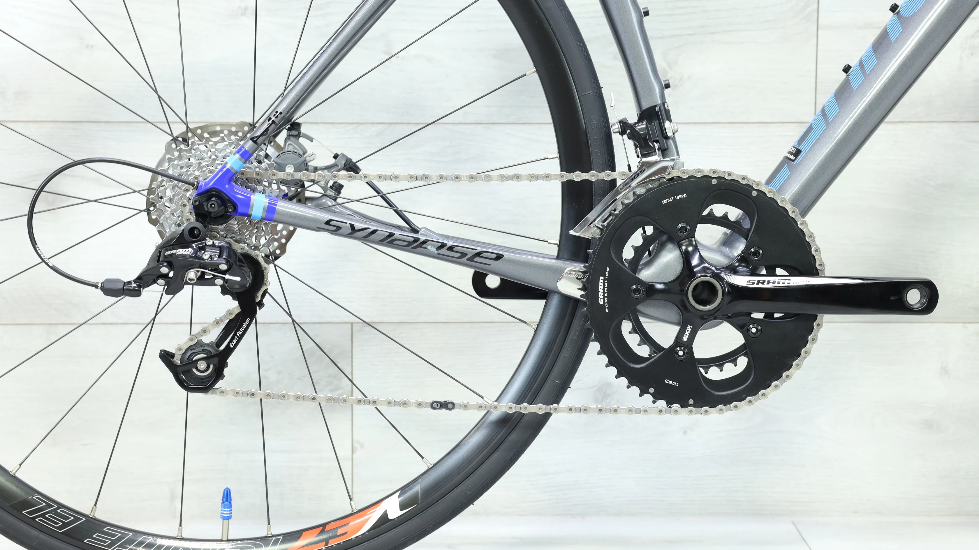 2015 Cannondale Synapse High Mod Carbon Disc Road Bike - 51cm - Image 4
