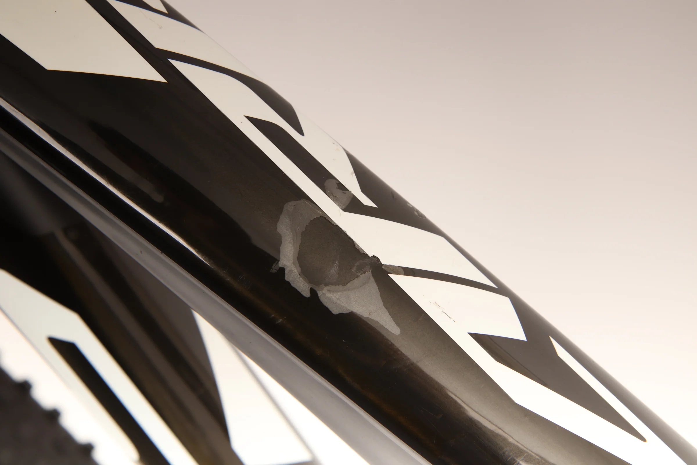 2015 SCOTT SPARK 700 PREMIUM Mountain Bike - Medium - Image 14
