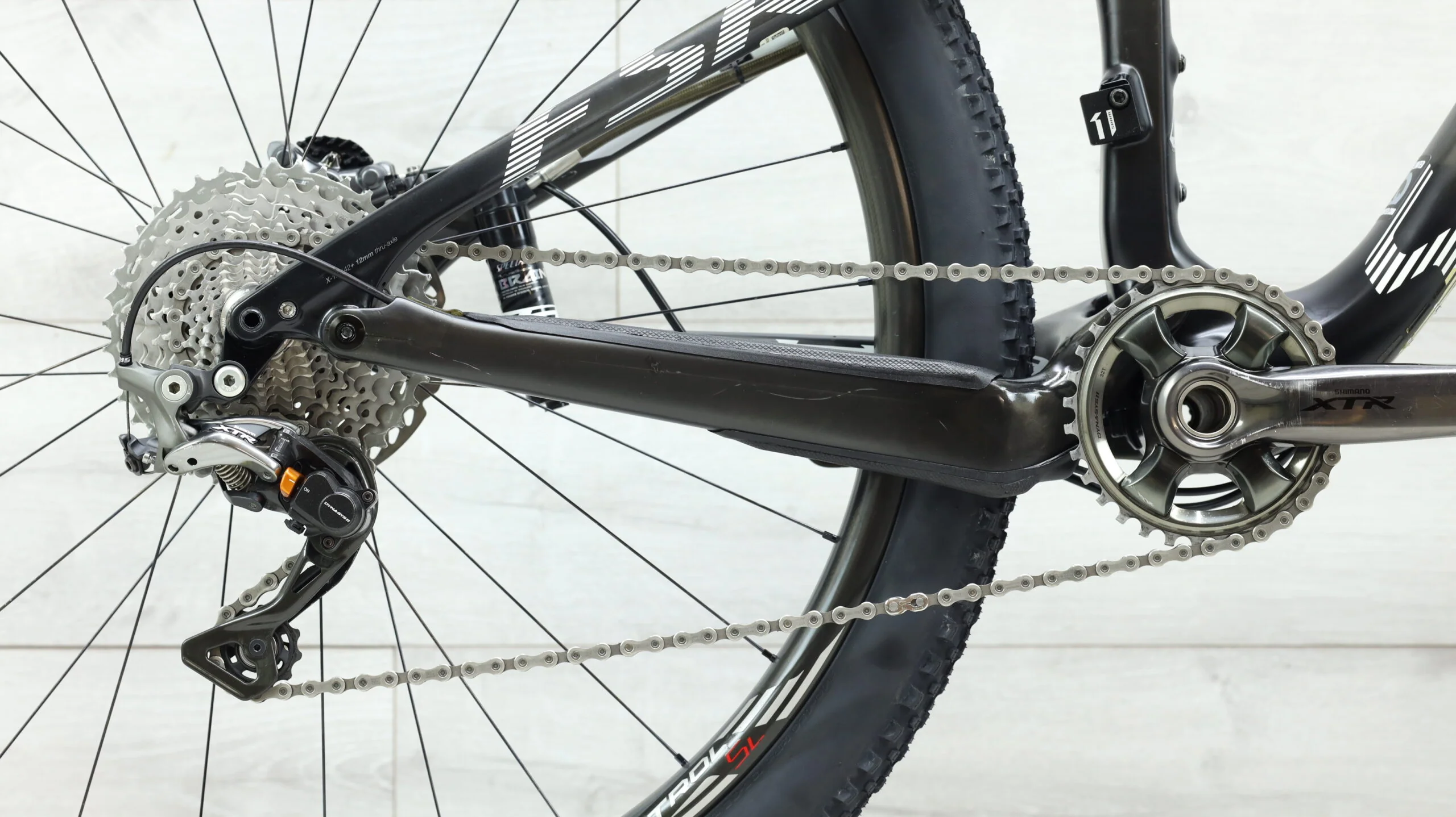 2015 Specialized S-Works Epic 29 World Cup  Mountain Bike - Large - Image 4