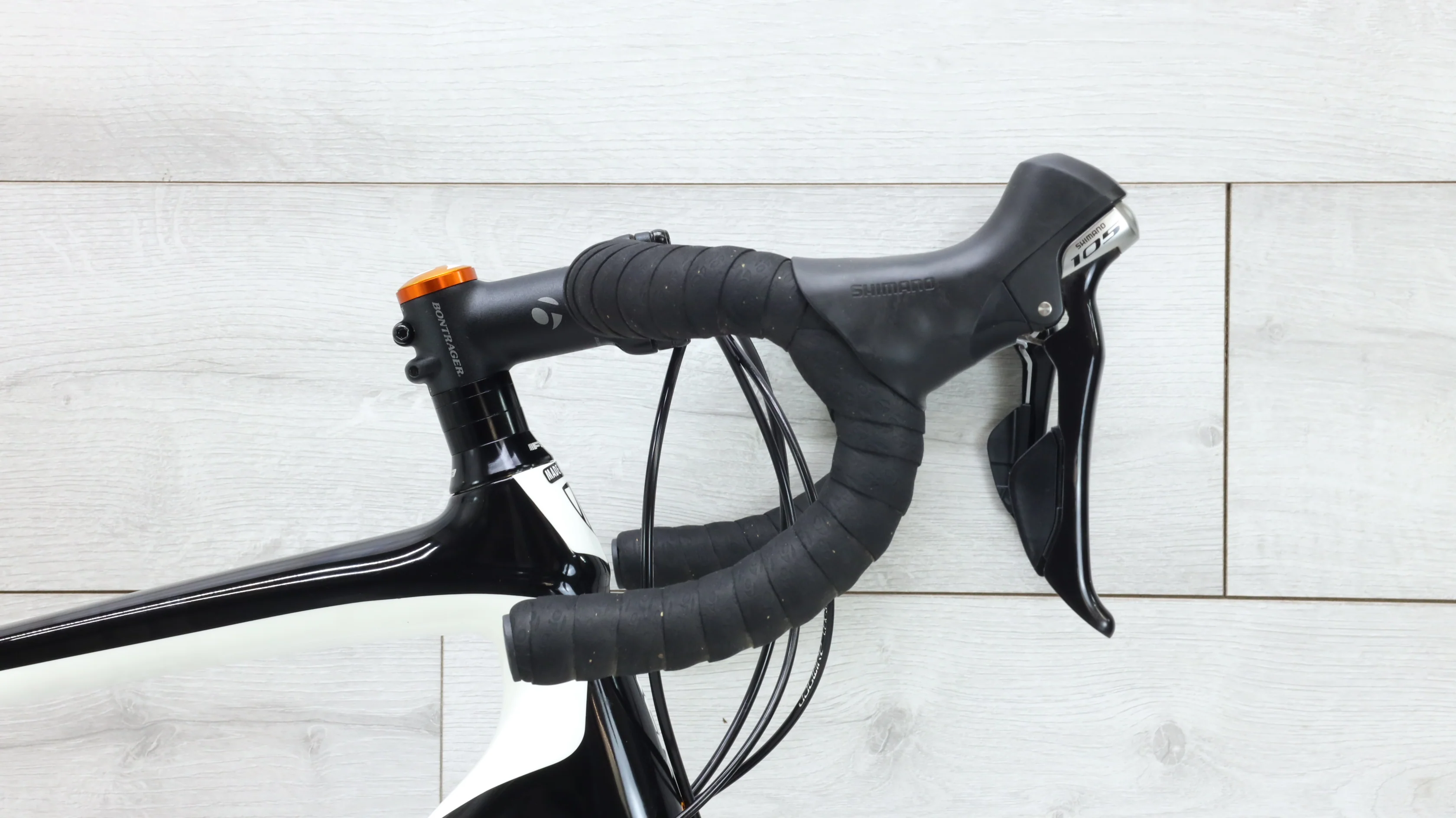 2015 Trek Domane 4.3 Disc Road Bike - 54cm - Image 9
