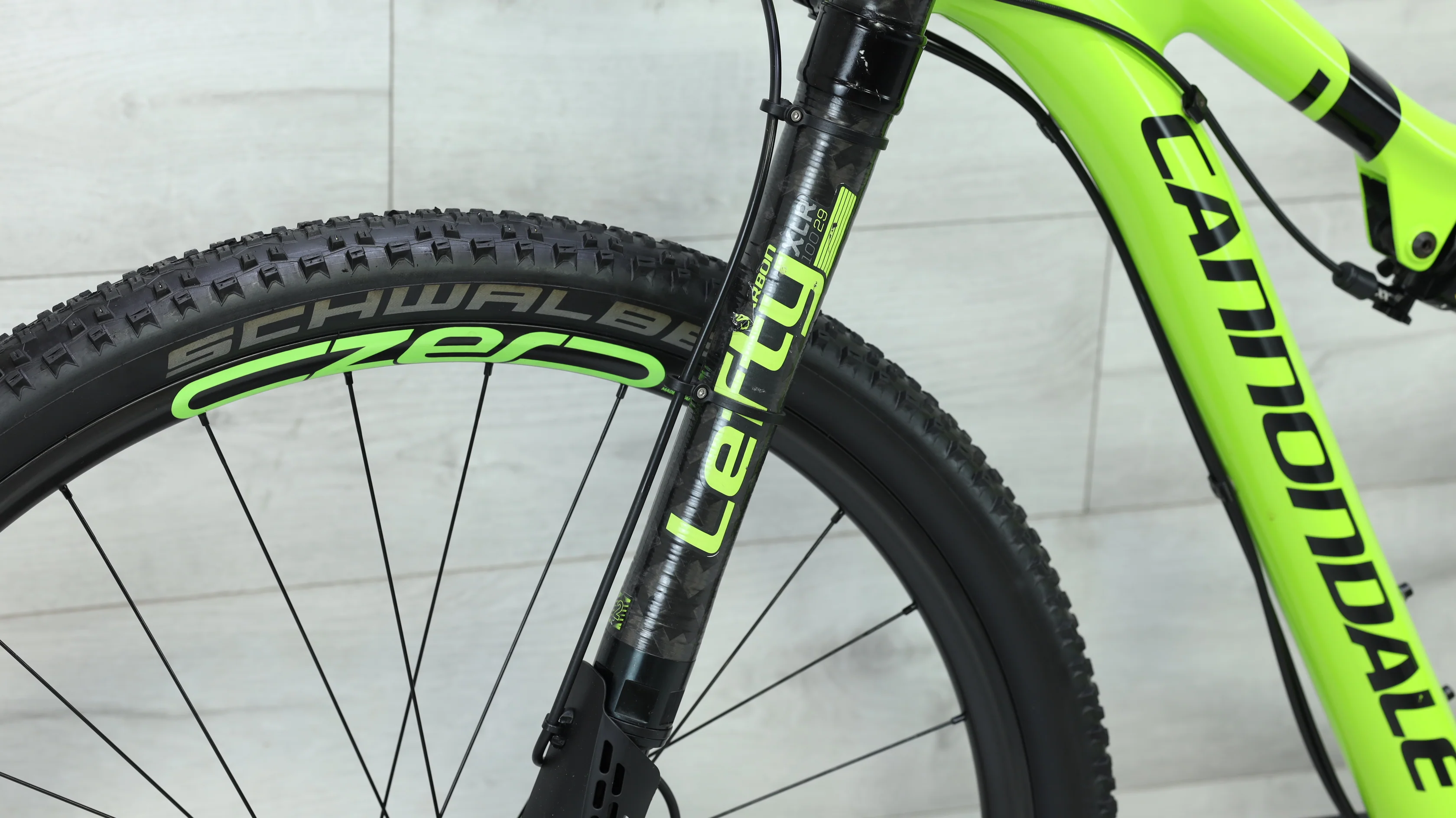 2016 Cannondale Scalpel 29 Carbon Race Mountain Bike - Small - Image 8