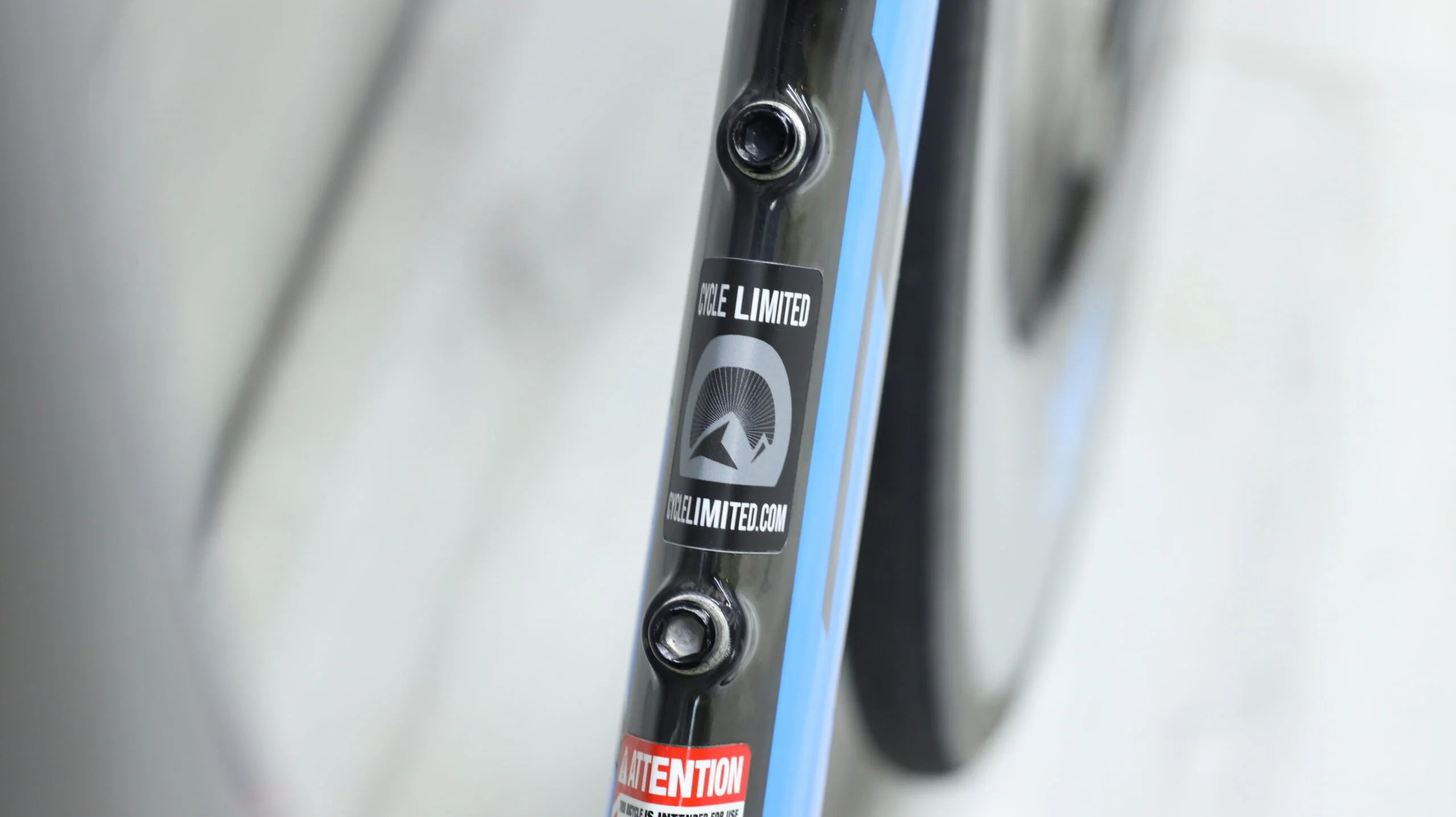 2016 Fuji Norcom Straight 1.1 Triathlon Bike - Med/Large - Image 3