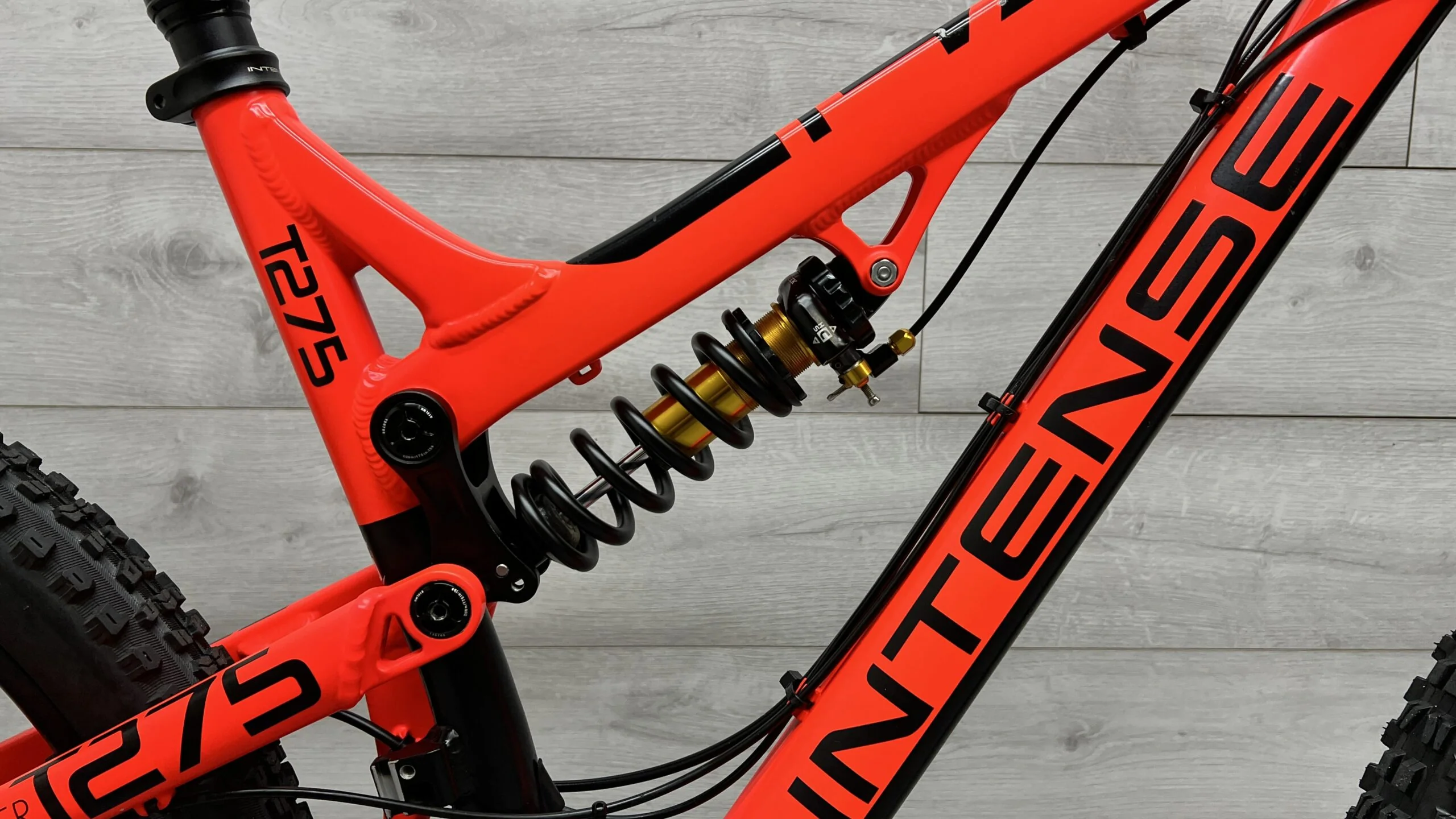 2016 Intense Tracer 275A  Mountain Bike - Medium - Image 8