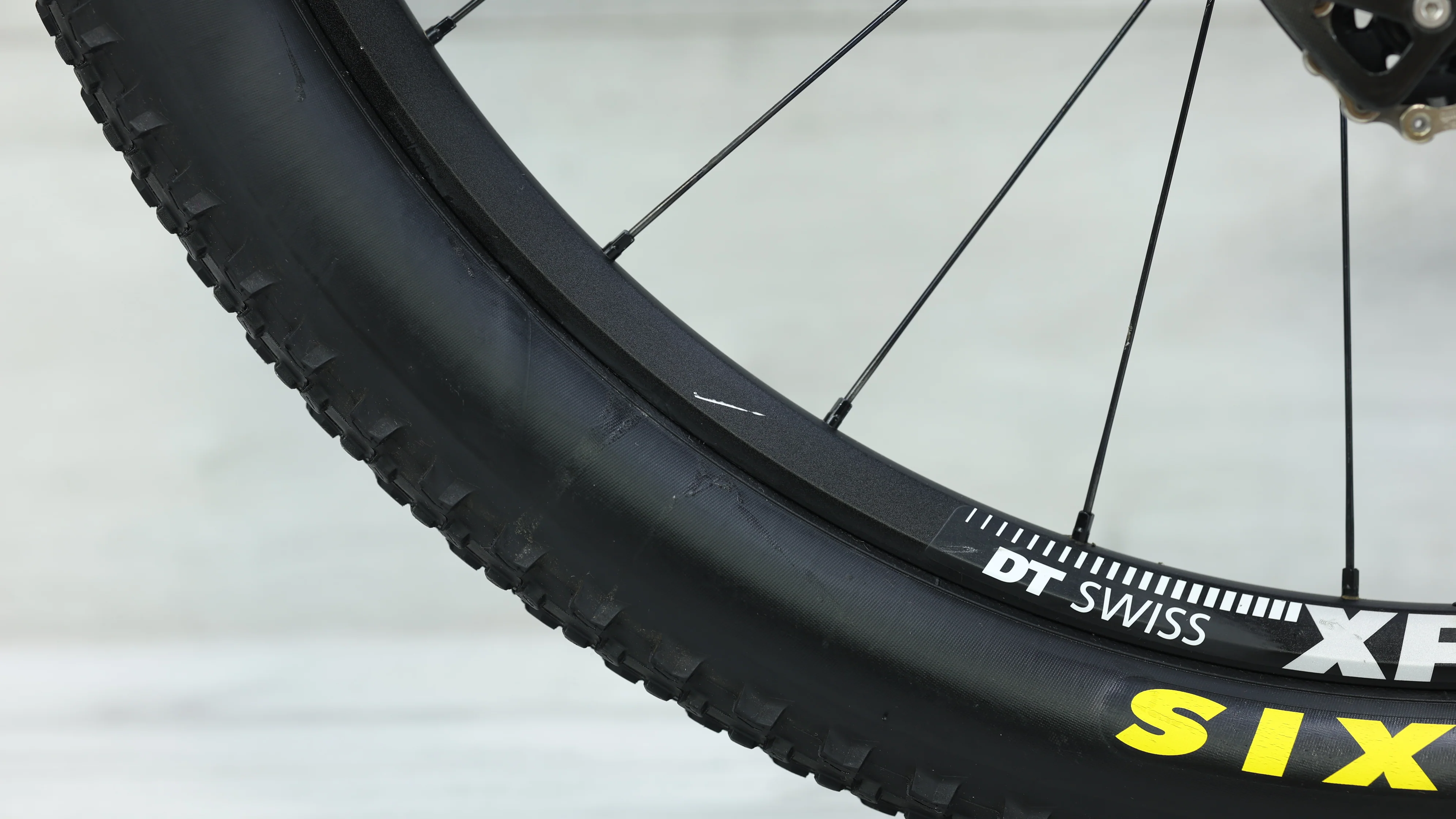 2016 Yeti ASRC Beti Mountain Bike - Small - Image 17