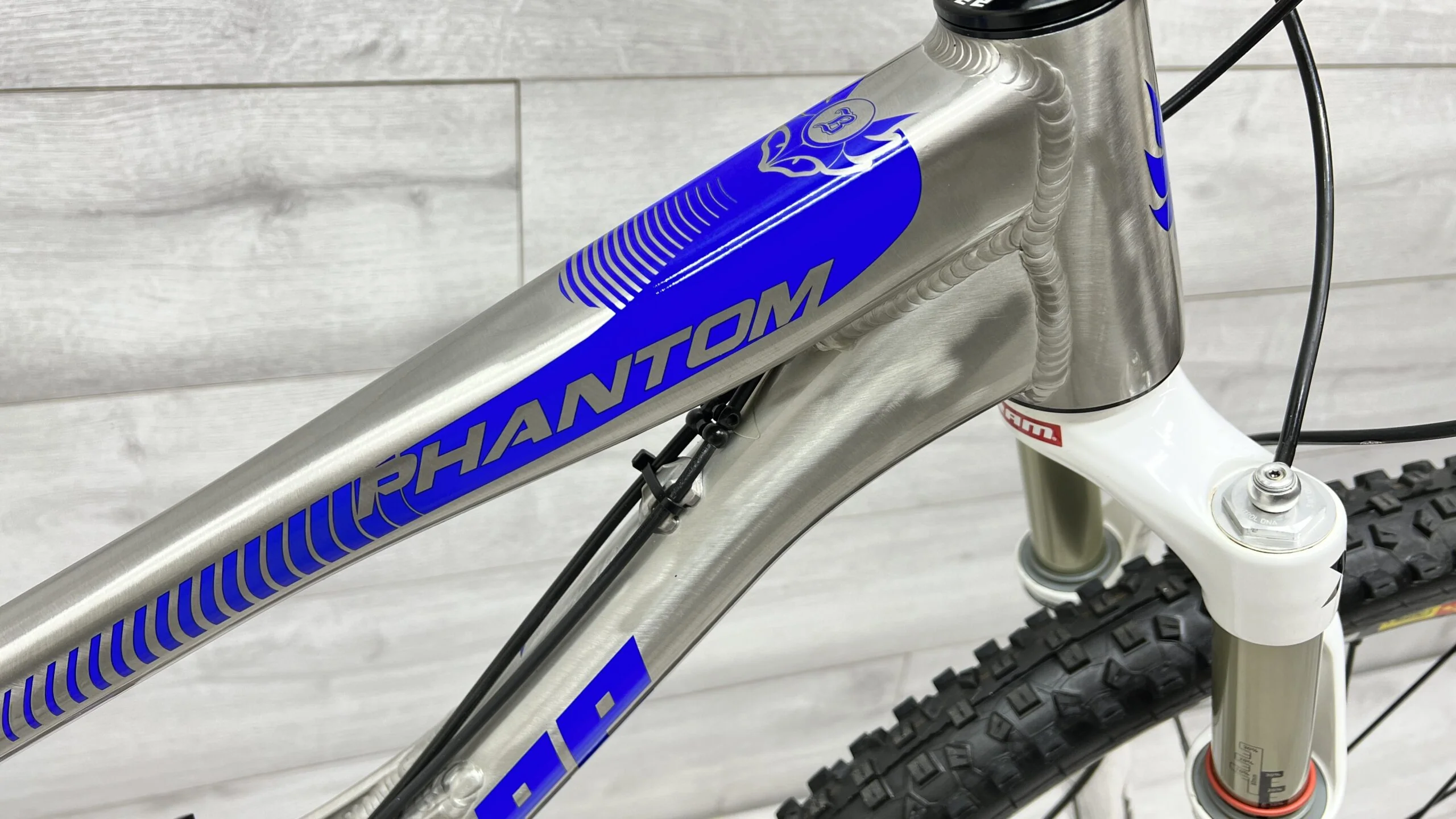 Banshee Phantom  Mountain Bike - 2017, Medium - Image 11