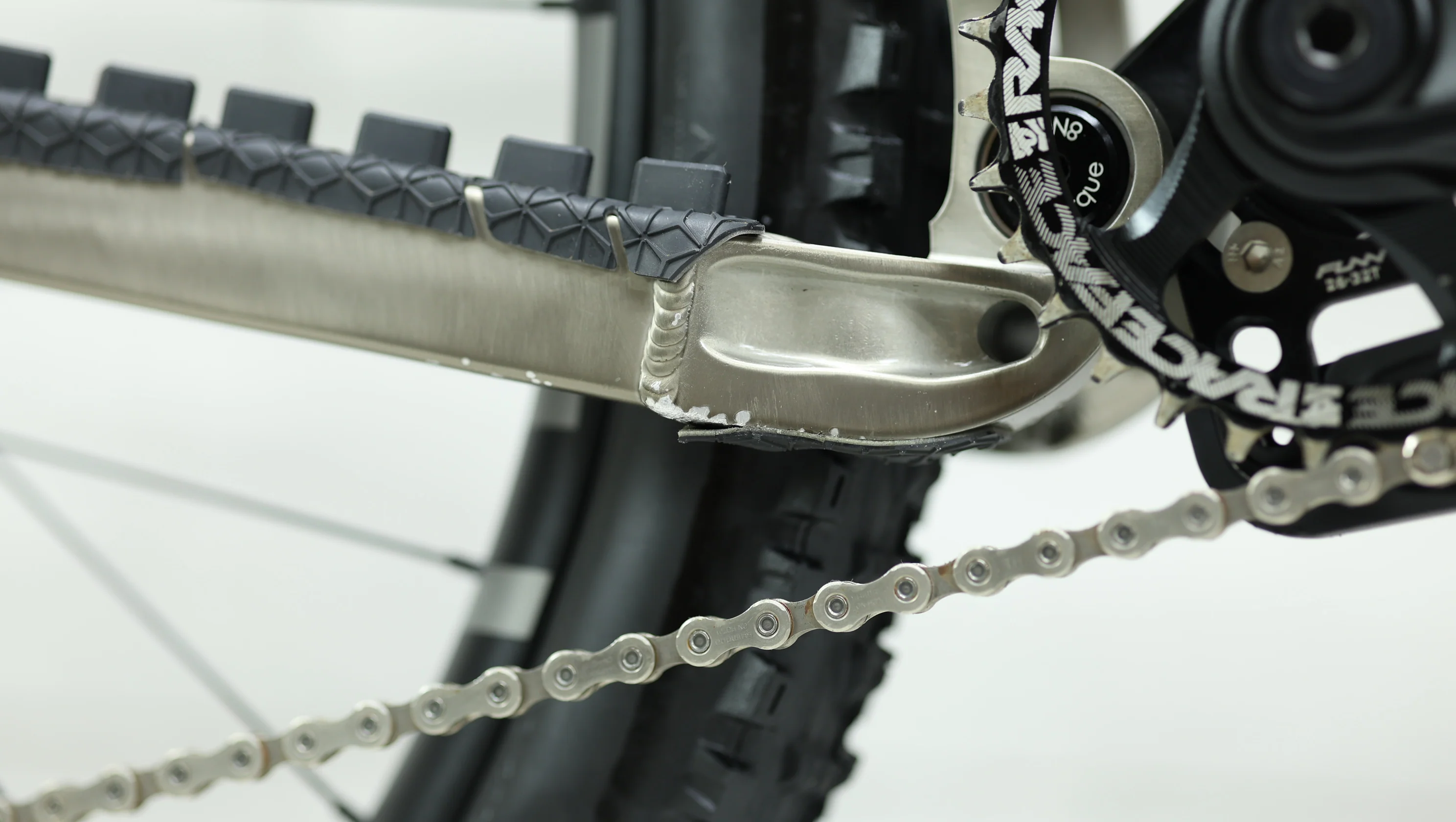 2017 Banshee Rune V2 Mountain Bike - Large - Image 13
