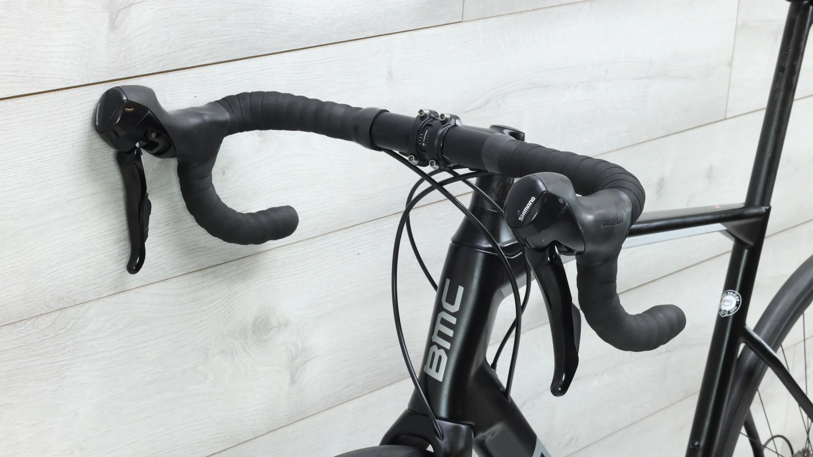 2017 BMC Roadmachine 02 Road Bike - 56cm - Image 8