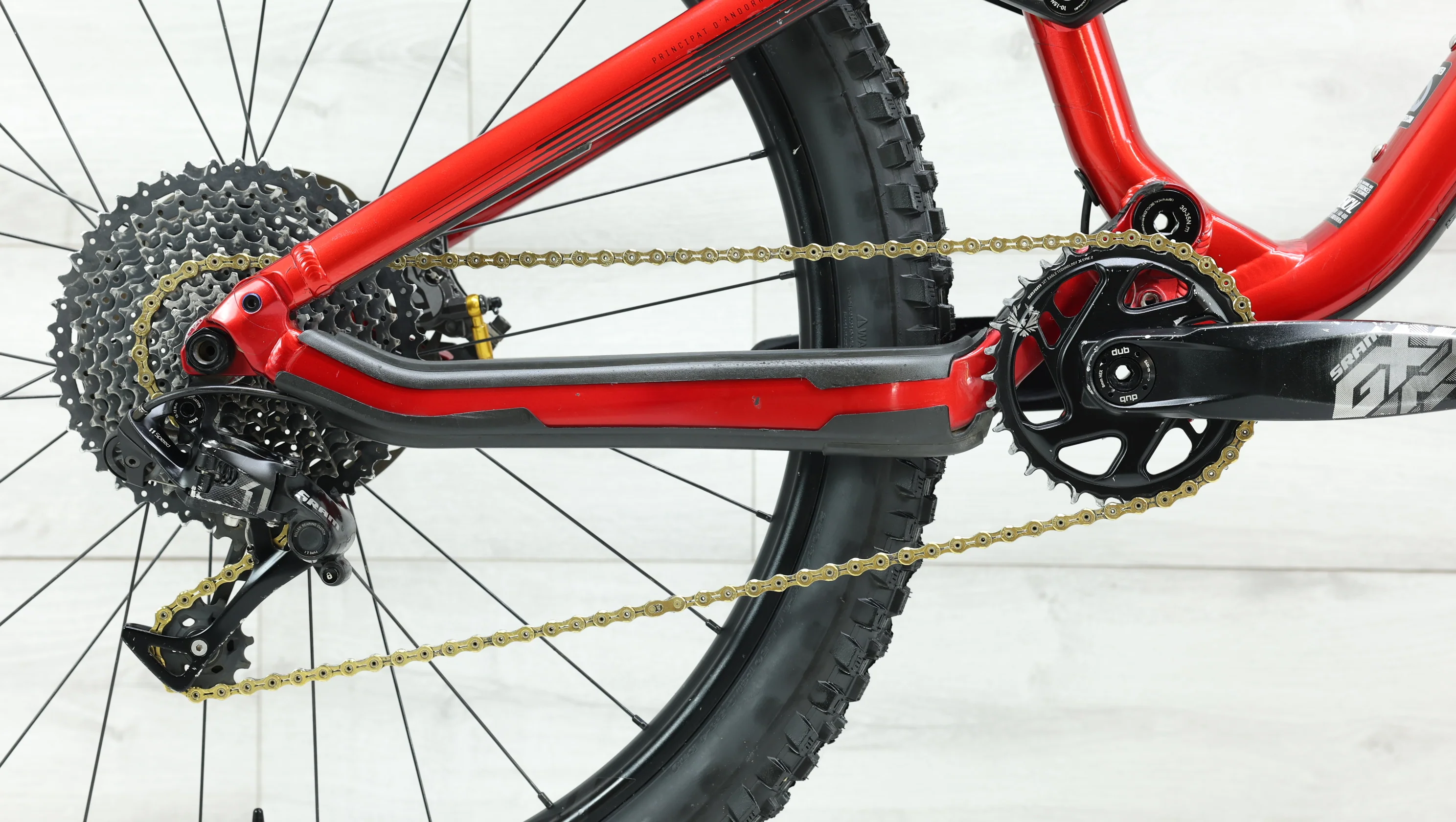 2017 Commencal Meta AM V4.2 Mountain Bike - X-Large - Image 4
