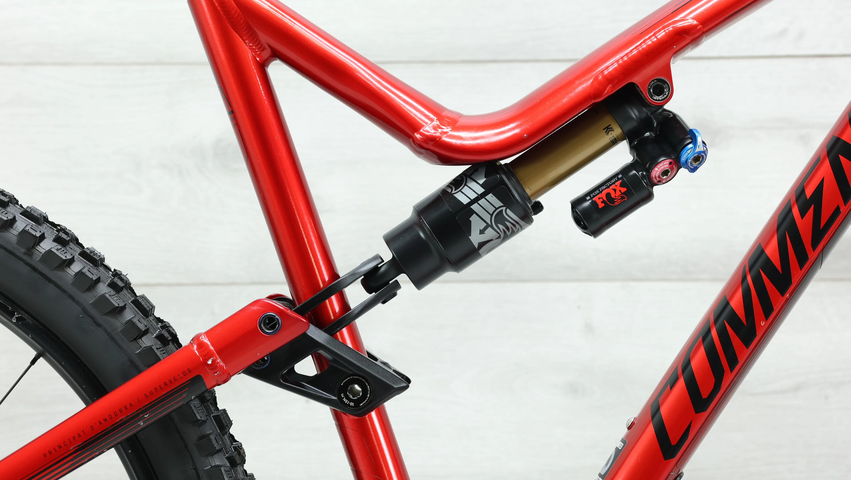 2017 Commencal Meta AM V4.2 Mountain Bike - X-Large - Image 9