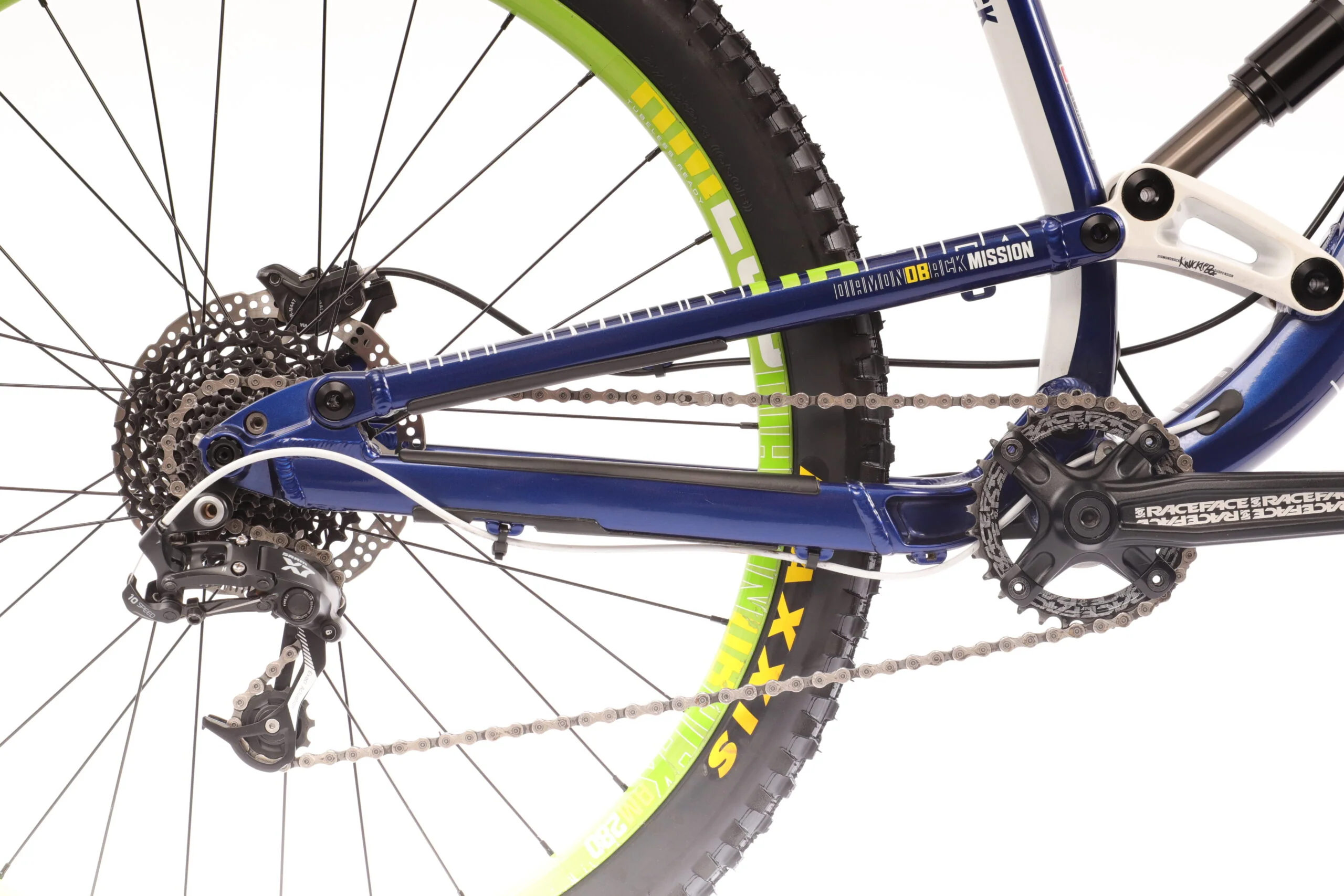 2017 Diamondback Mission 1 Mountain Bike - Medium - Image 10
