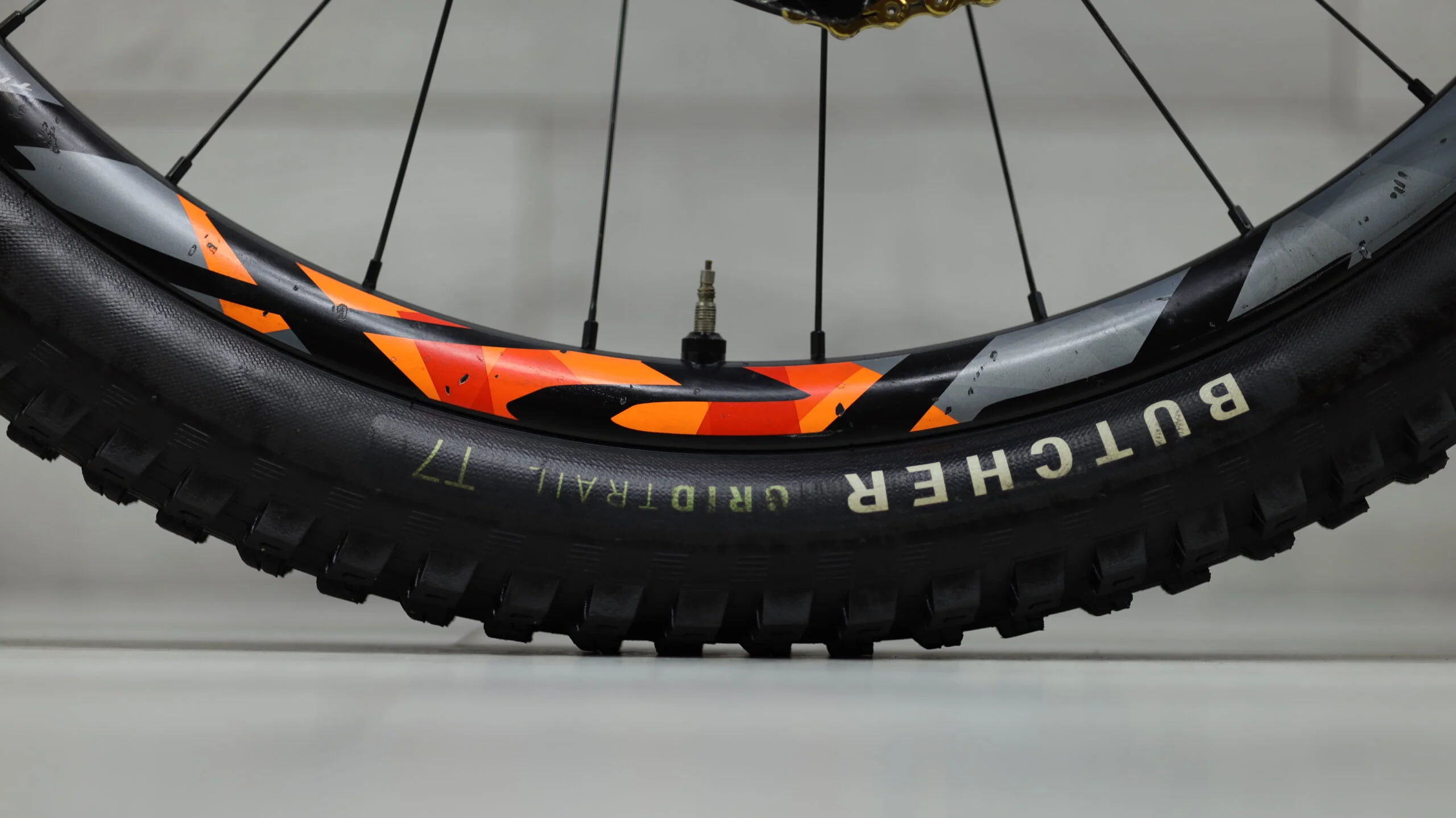 Giant Trance Advanced 2  Mountain Bike - 2017, Large - Image 17
