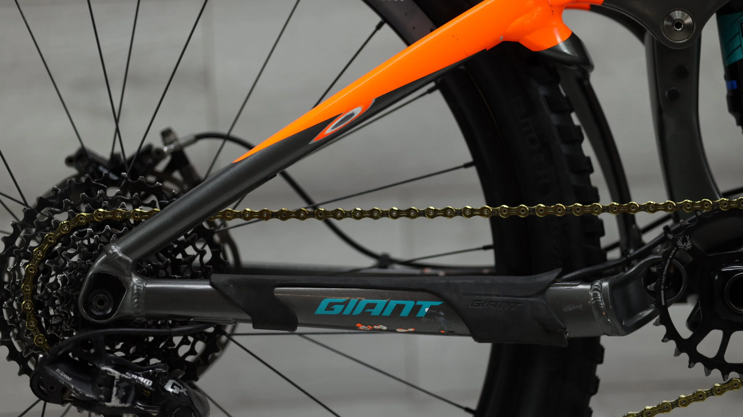 Giant Trance Advanced 2  Mountain Bike - 2017, Large - Image 18