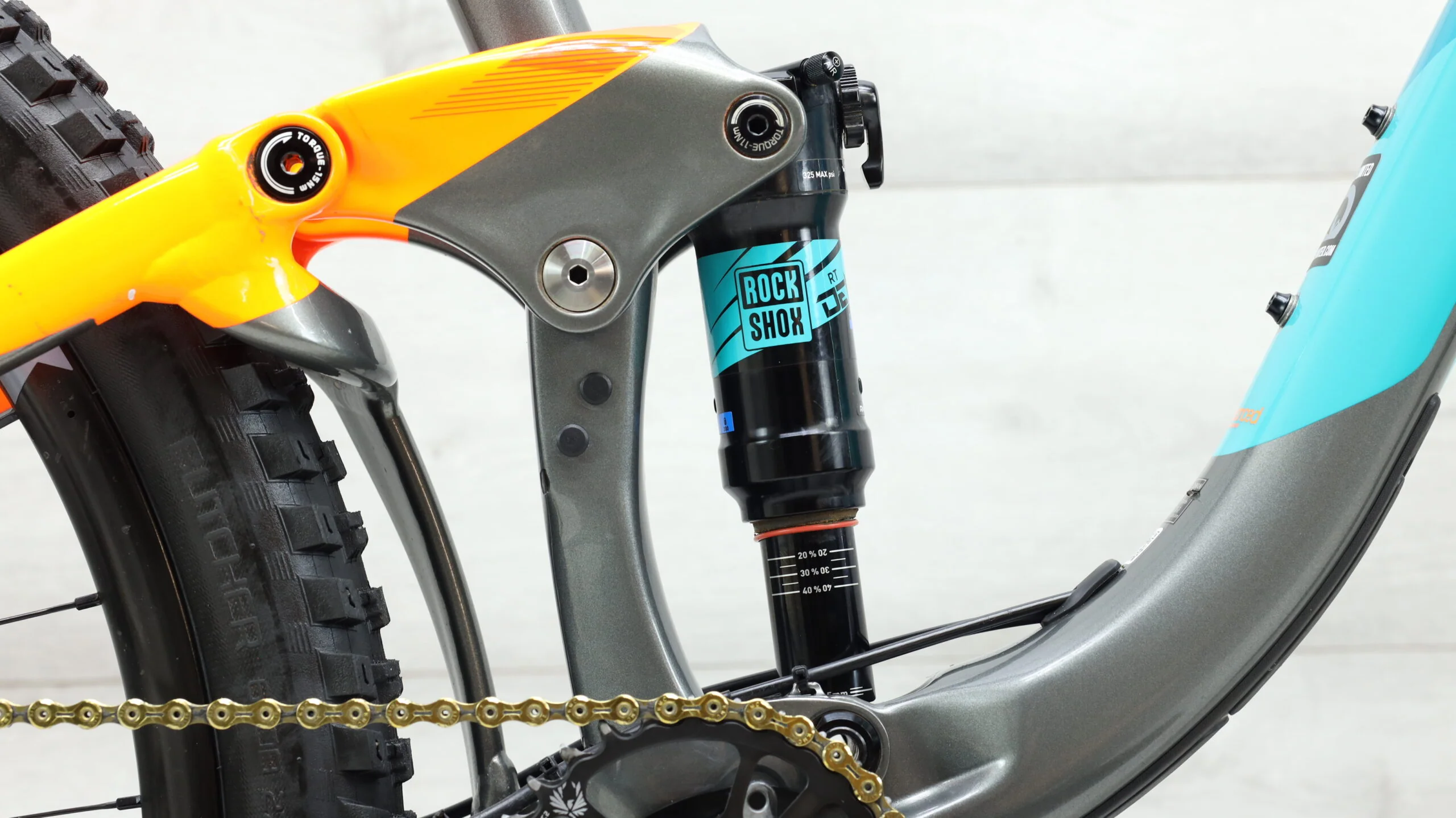 Giant Trance Advanced 2  Mountain Bike - 2017, Large - Image 9