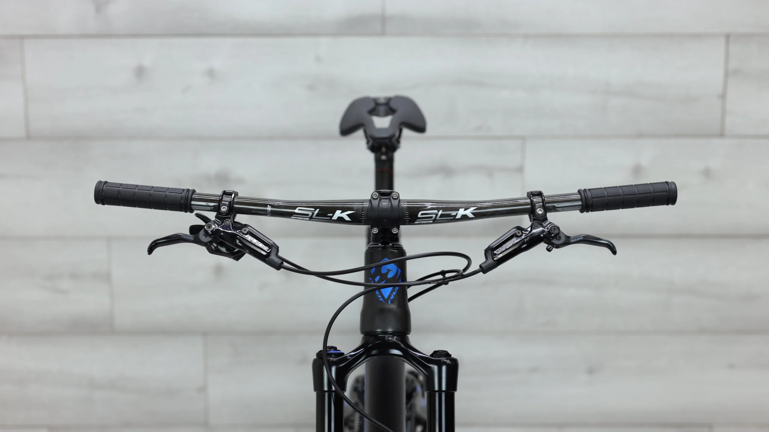 2017 Pivot Mach 4 Carbon Mountain Bike - Small - Image 12