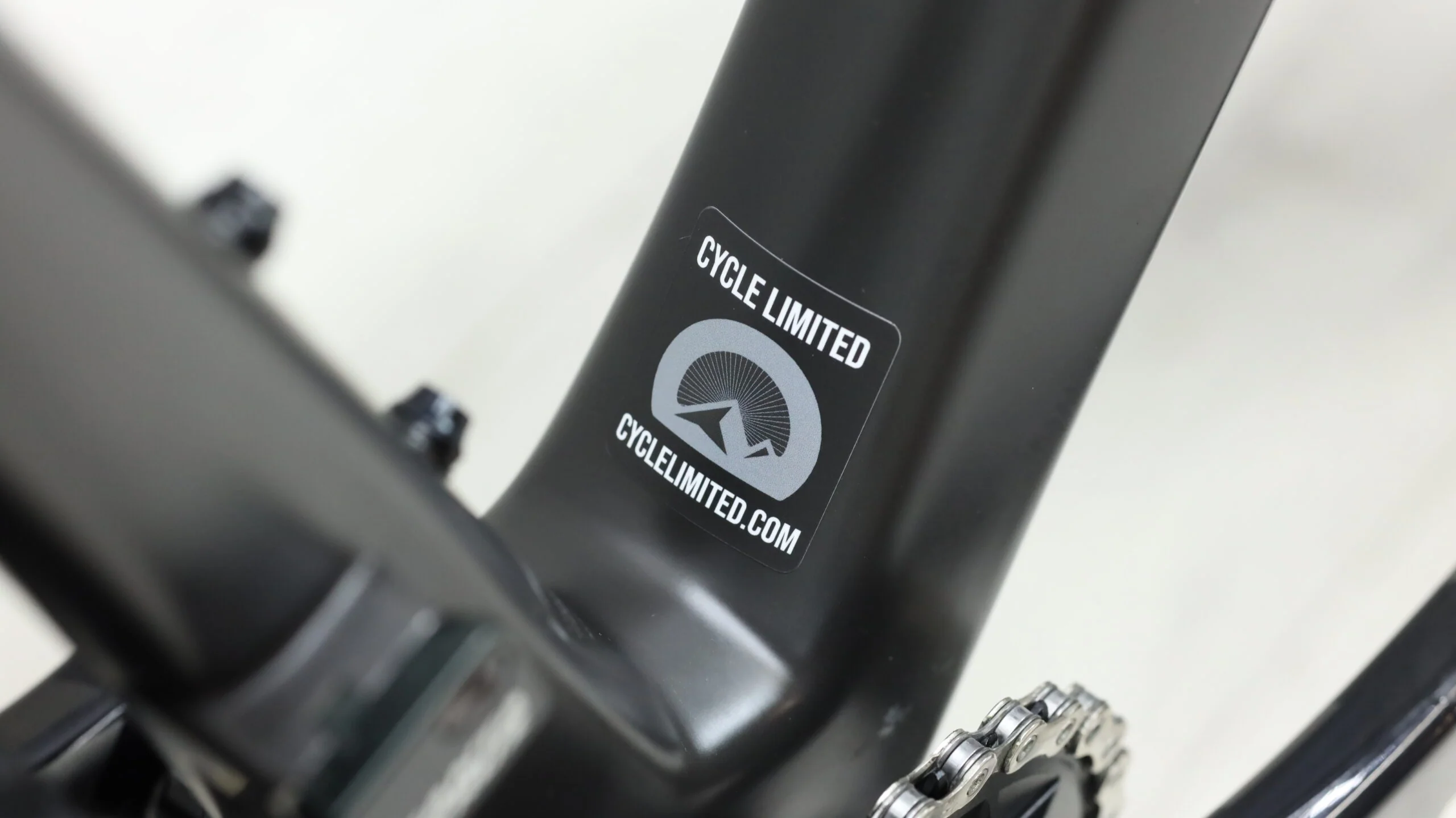 2017 Santa Cruz Highball 29 Mountain Bike - Medium - Image 3