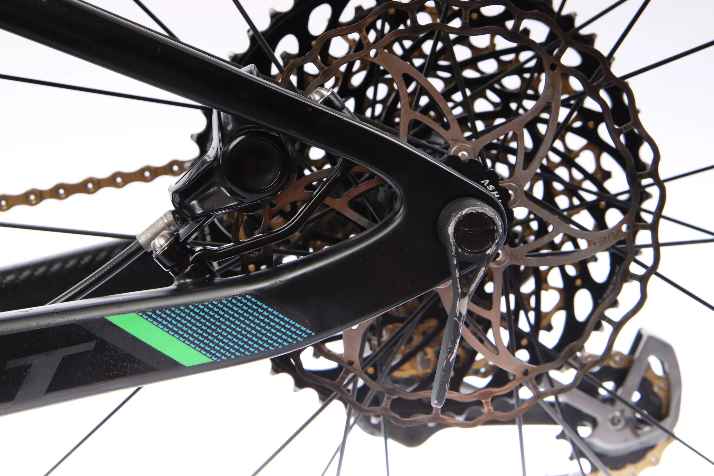 2017 Scott Spark 700 Ultimate  Mountain Bike - Medium - Image 14