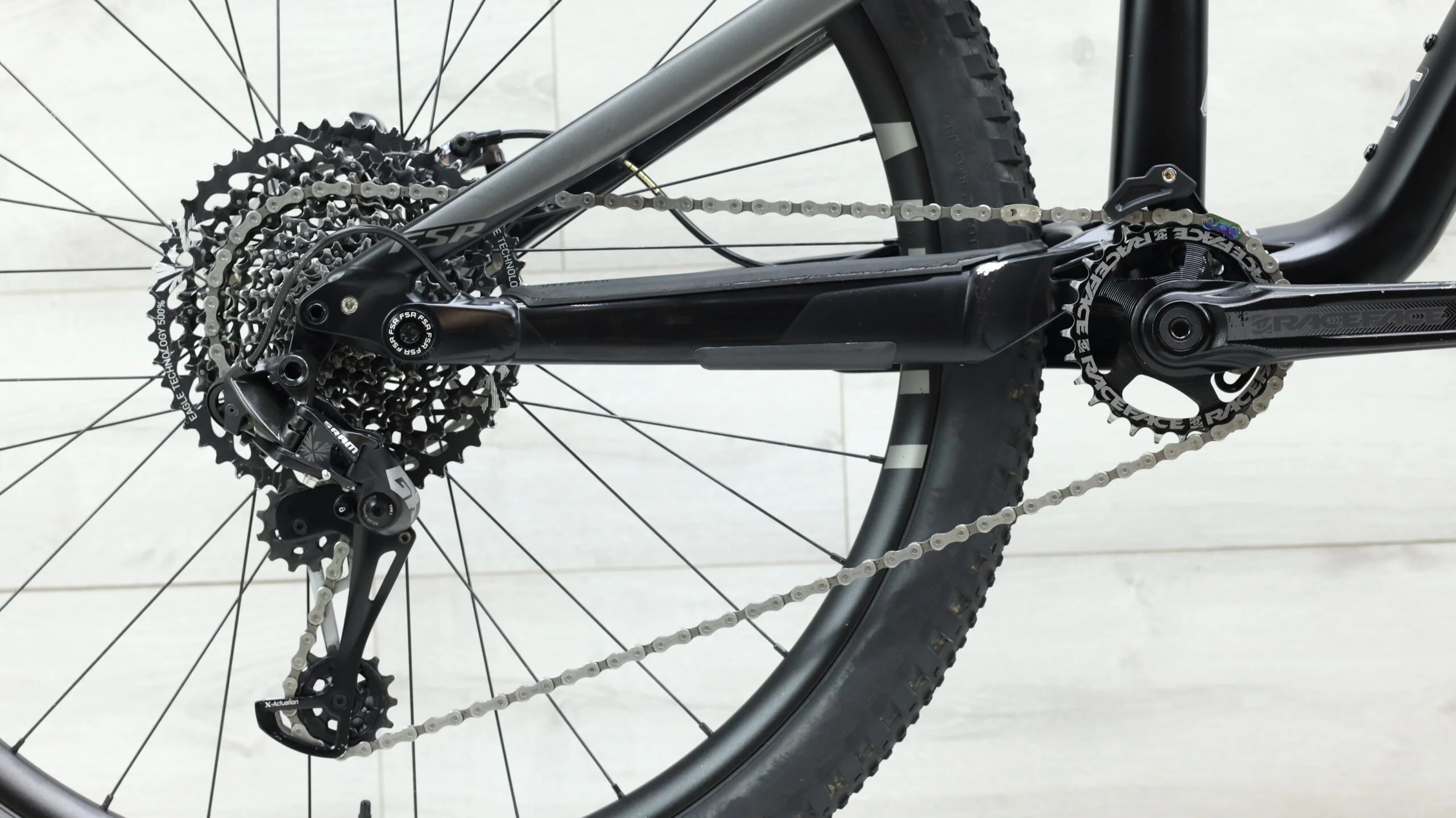 2017 Specialized Enduro Comp  Mountain Bike - Large - Image 4