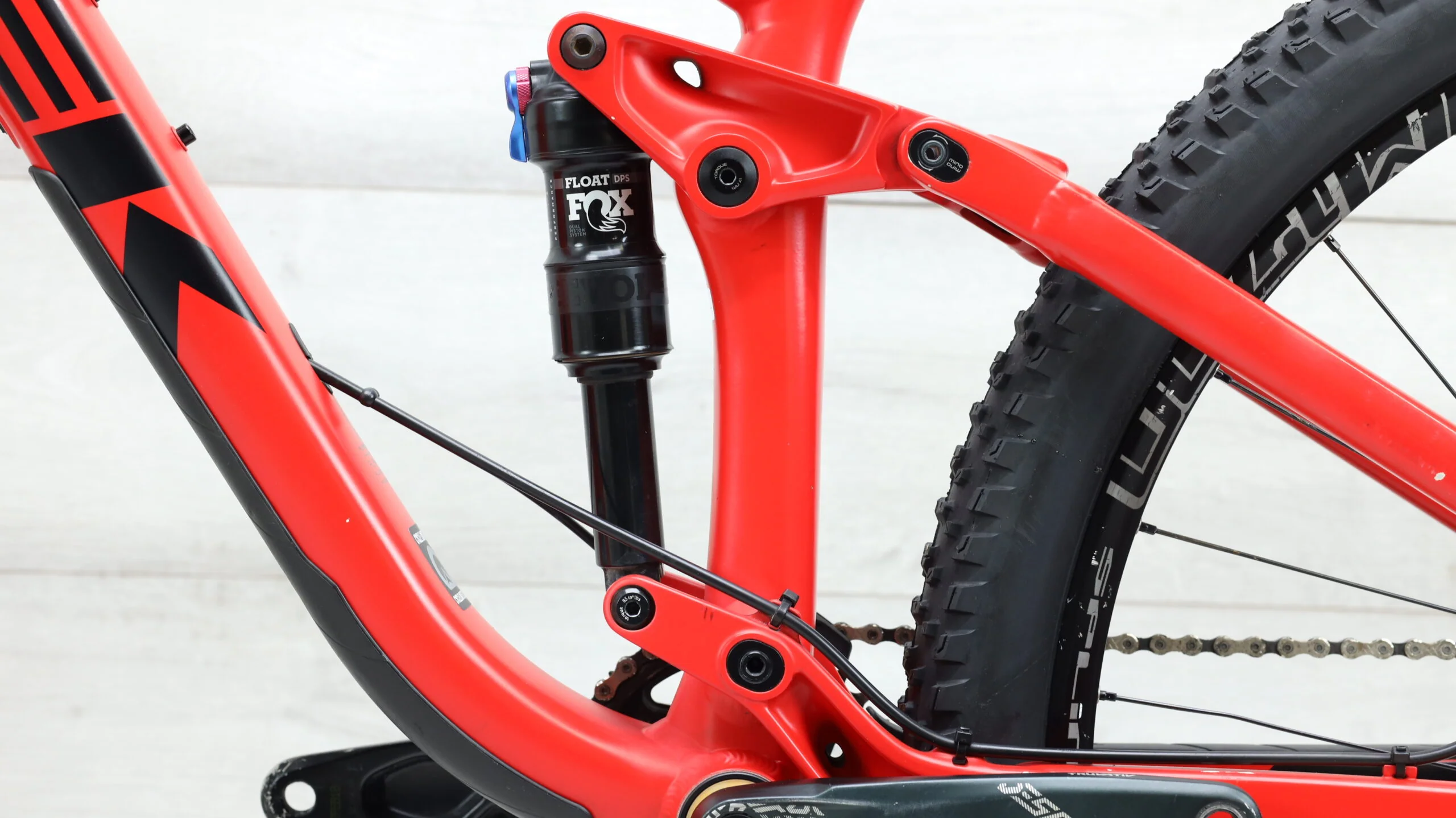 2017 Trek Fuel EX 7  Mountain Bike - Med/Large - Image 10