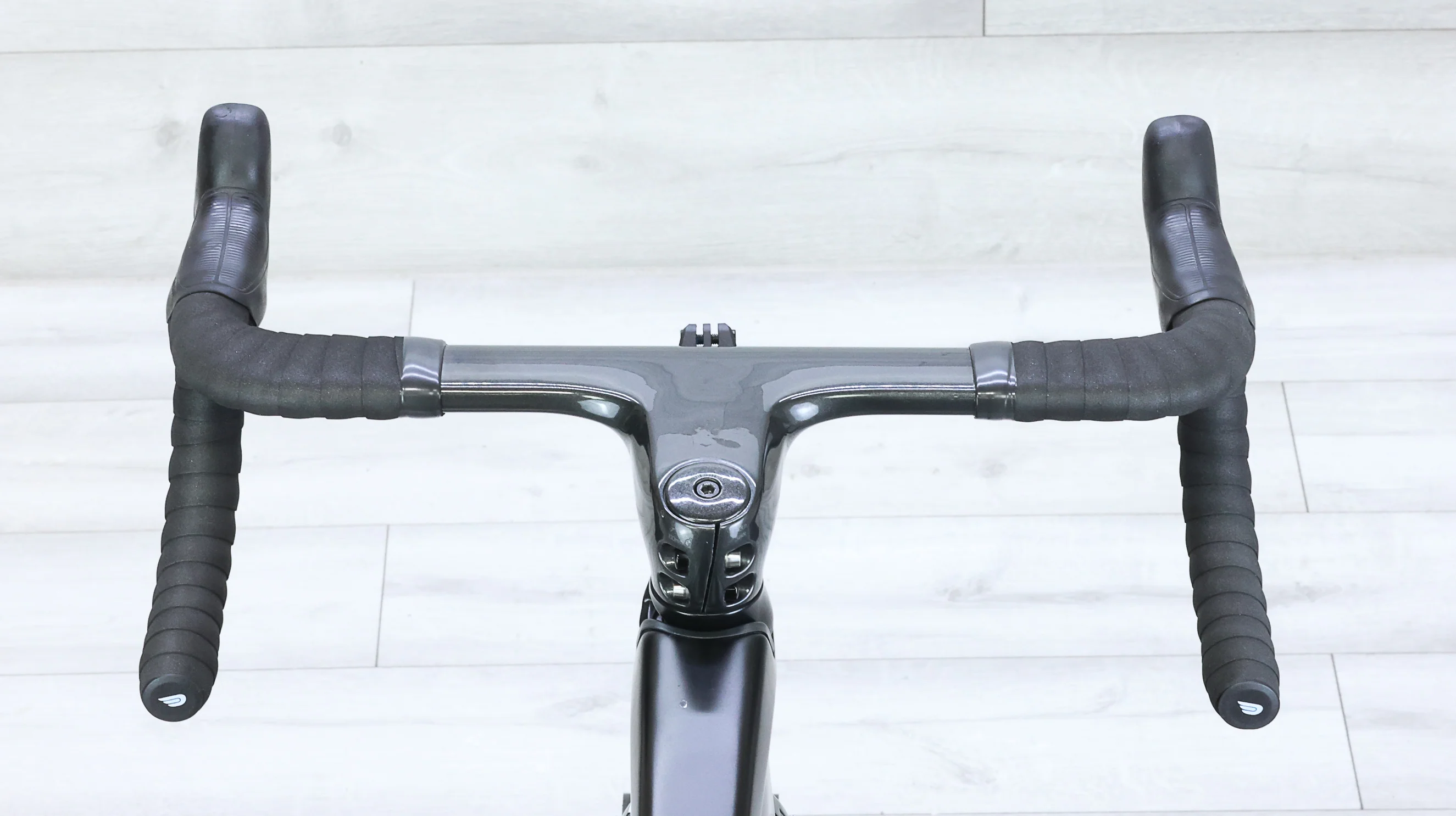 2017 Trek Madone 9 Red eTap Road Bike - 54cm - Image 12