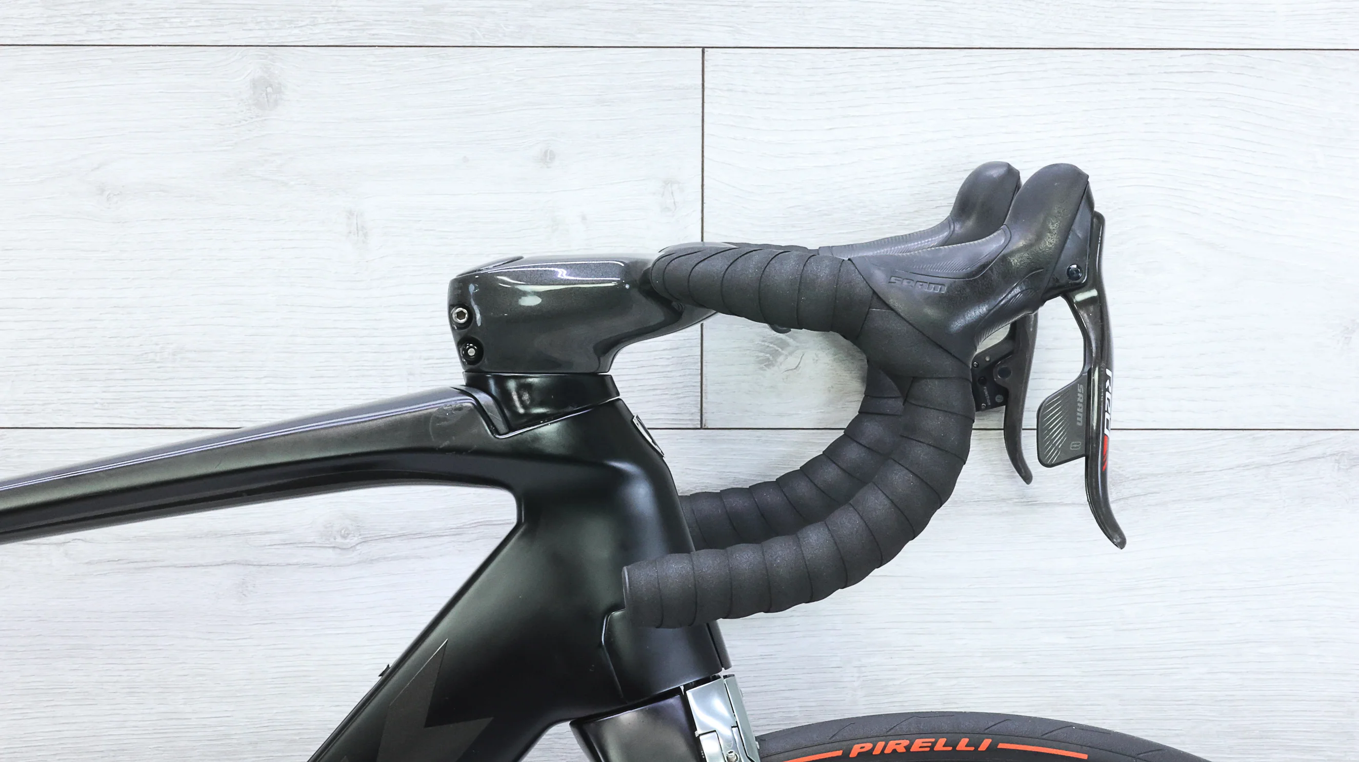 2017 Trek Madone 9 Red eTap Road Bike - 54cm - Image 9