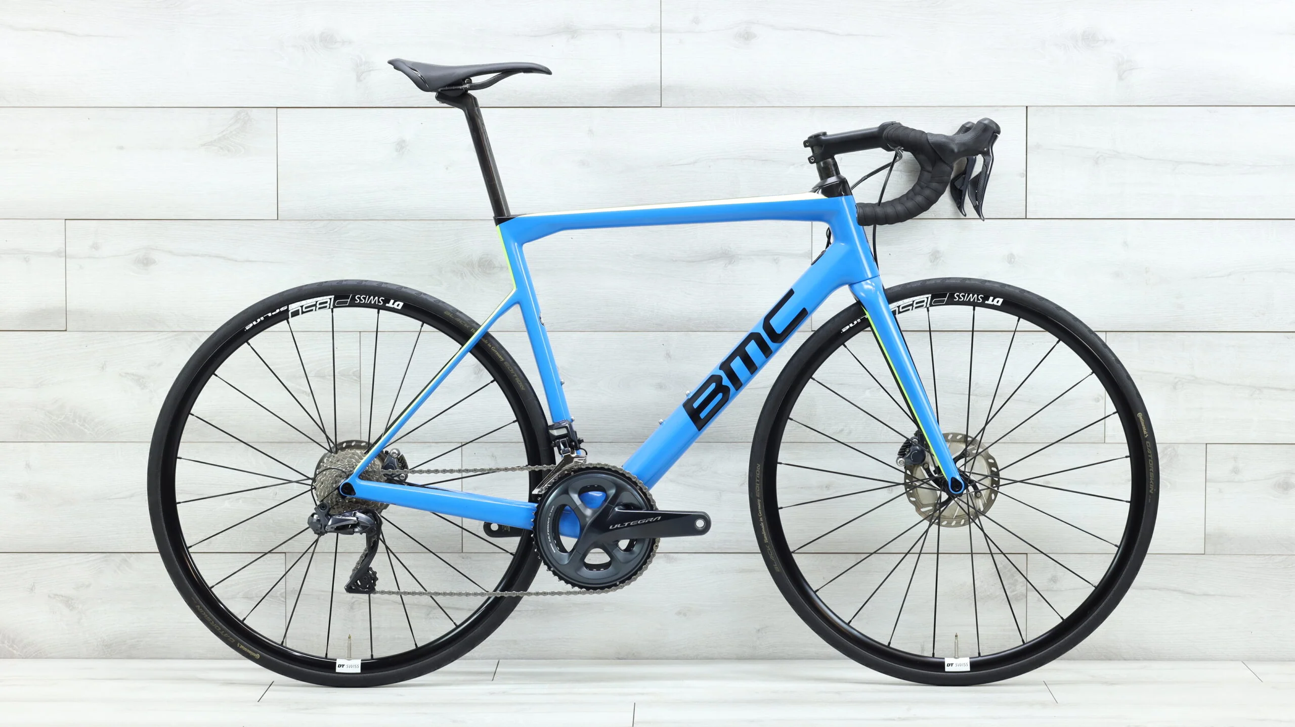 2018 BMC Teammachine SLR02 DISC ONE Road Bike - 56cm