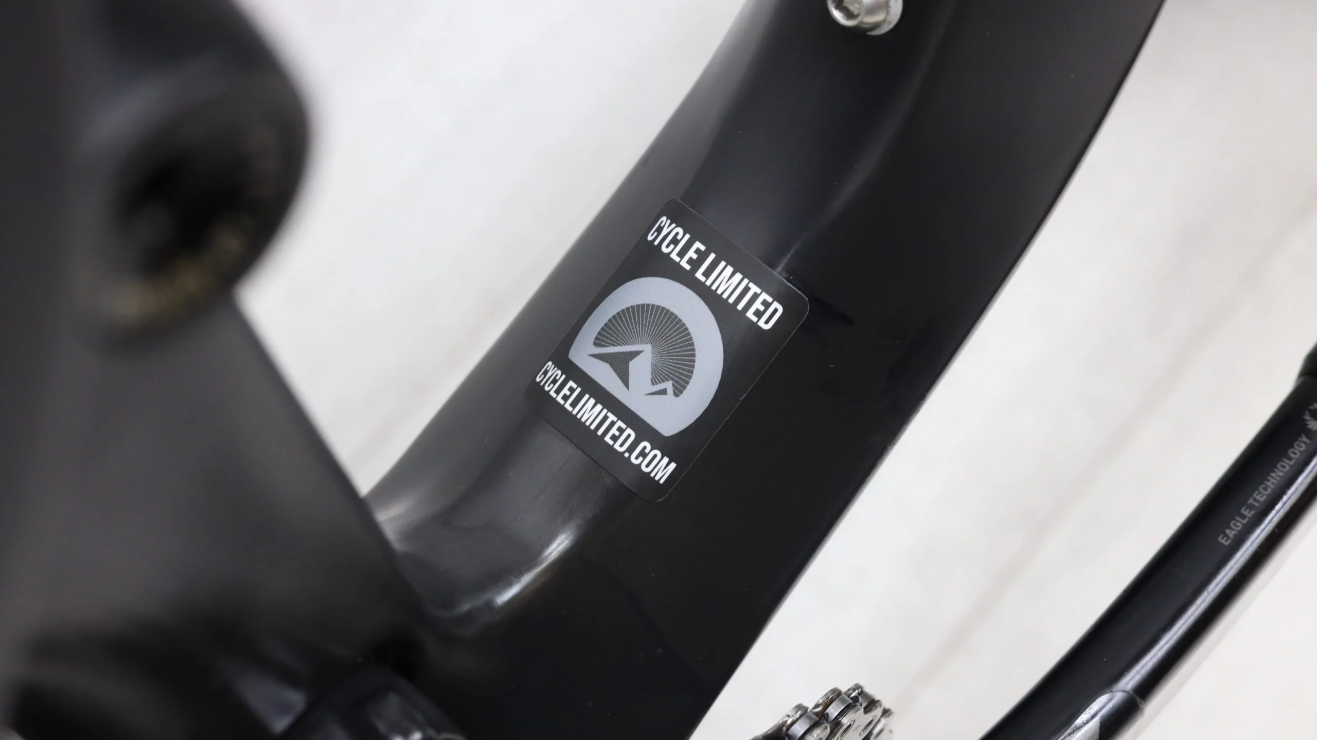 2018 Canyon Spectral CF 9.0 SL  Mountain Bike - Medium - Image 3