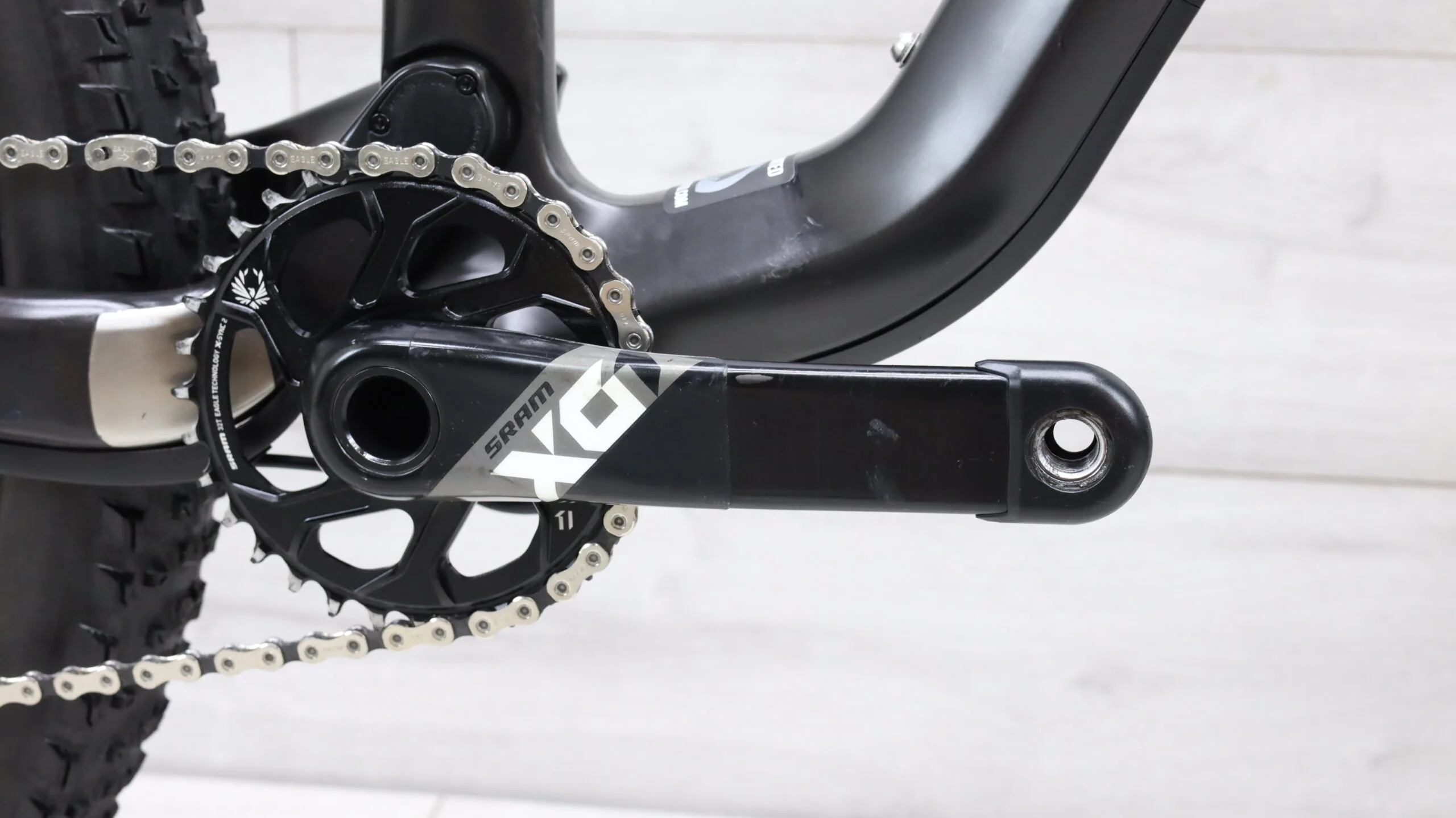 2018 Canyon Spectral CF 9.0 SL  Mountain Bike - Medium - Image 5