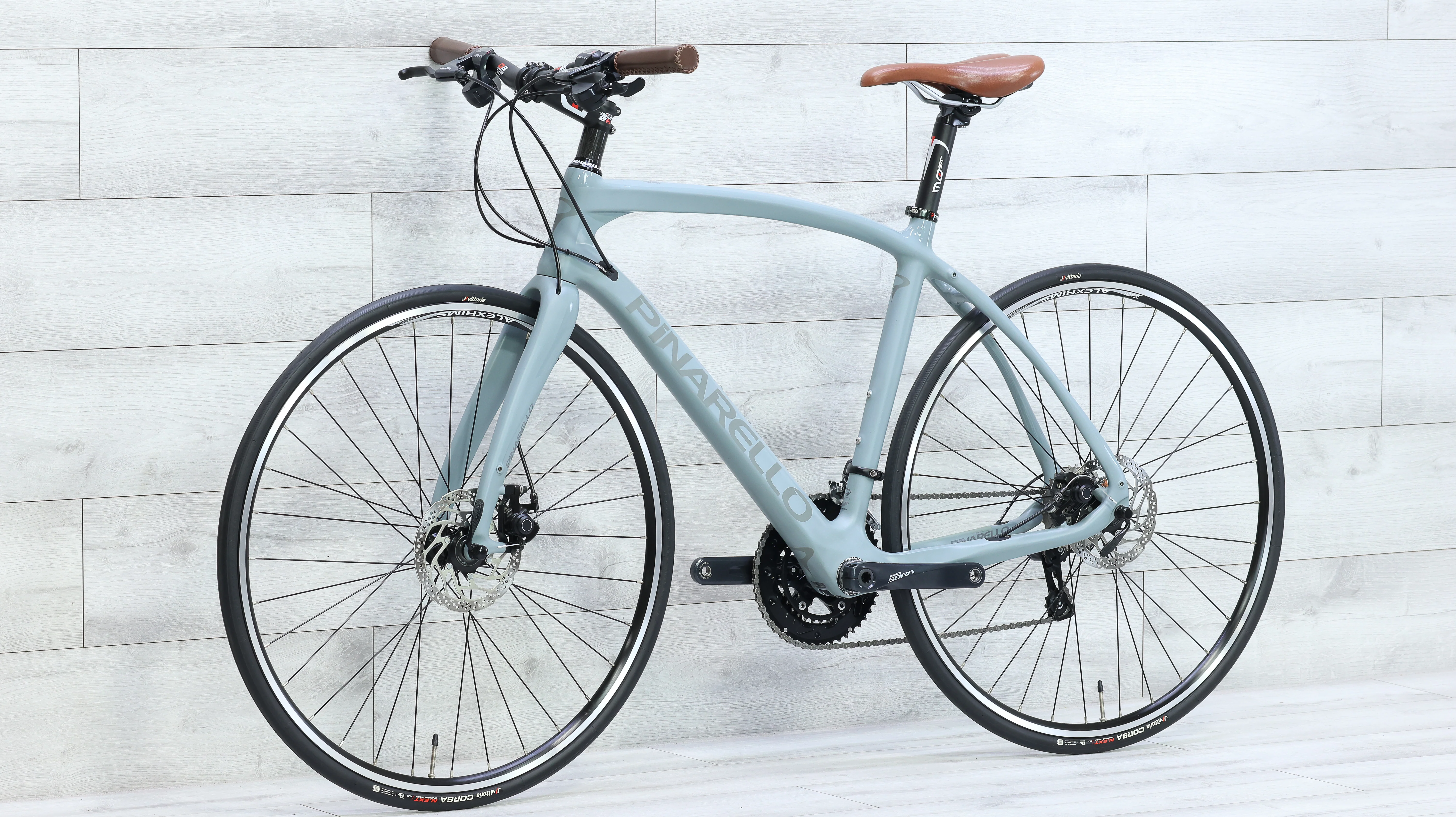Pinarello Treviso Carbon Disk Hybrid Bike - 2018, Medium - Image 4