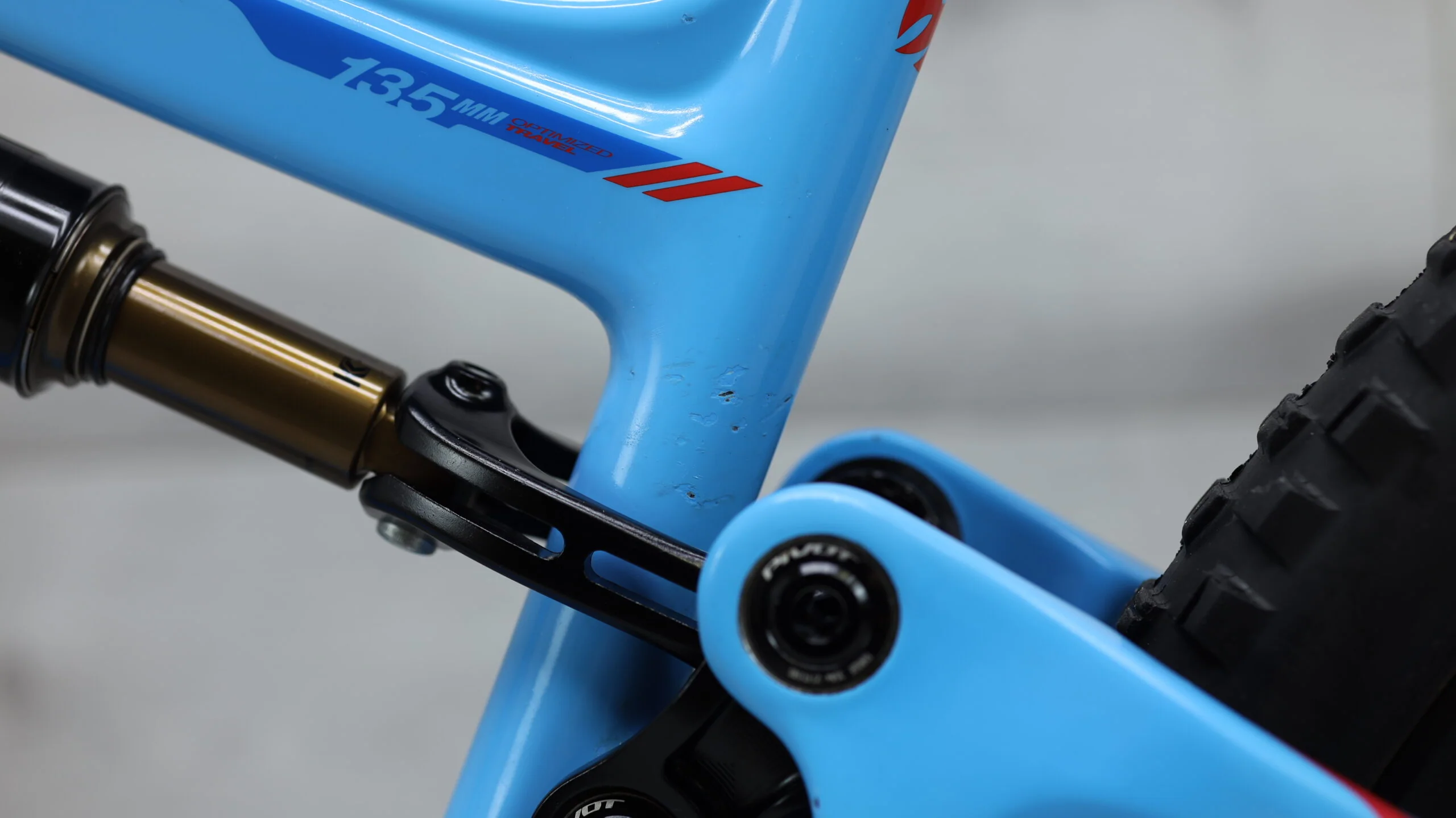 2018 Pivot Switchblade Mountain Bike - Medium - Image 14