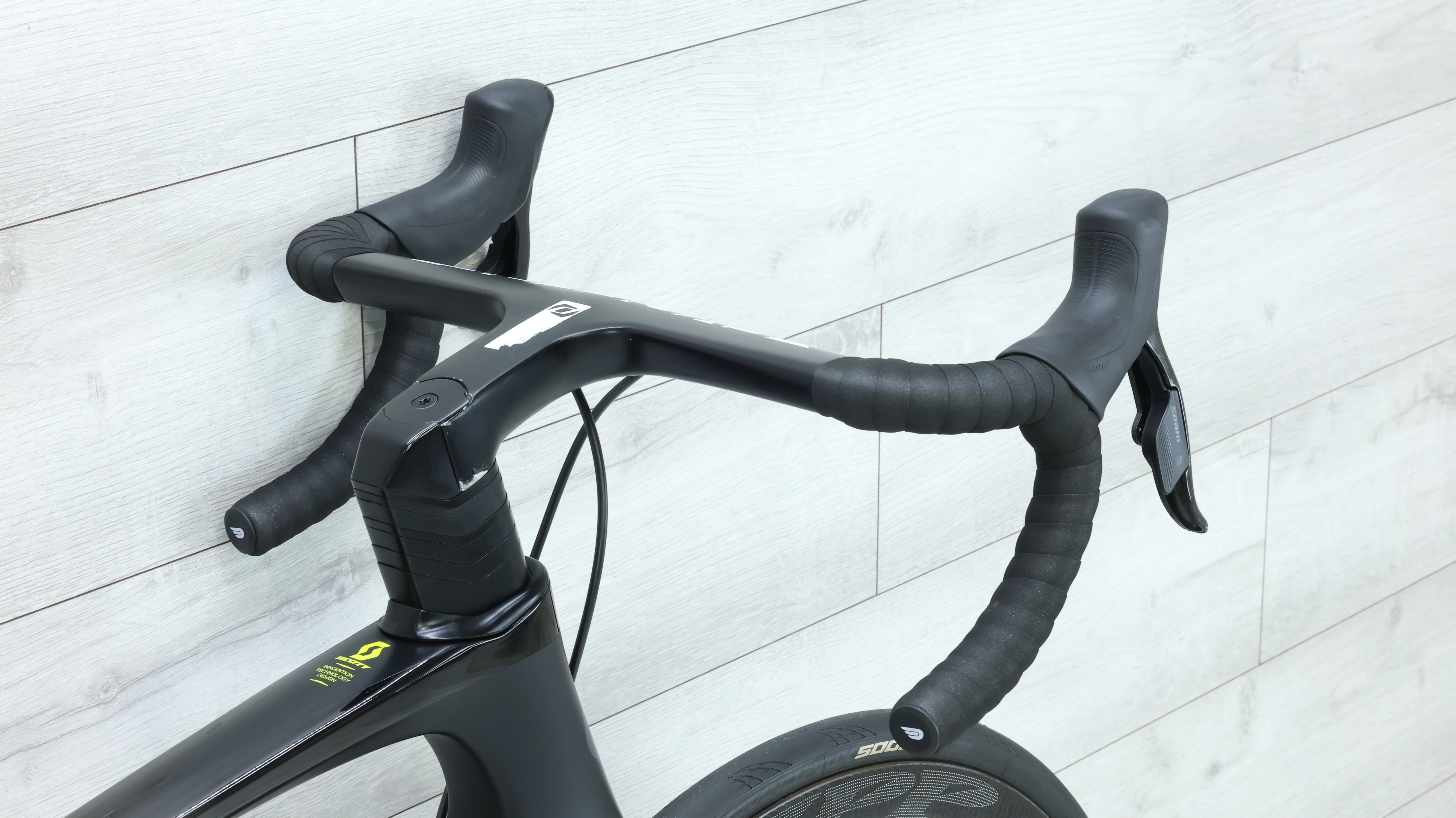 2018 Scott Foil Premium Disc Road Bike - 54cm - Image 8