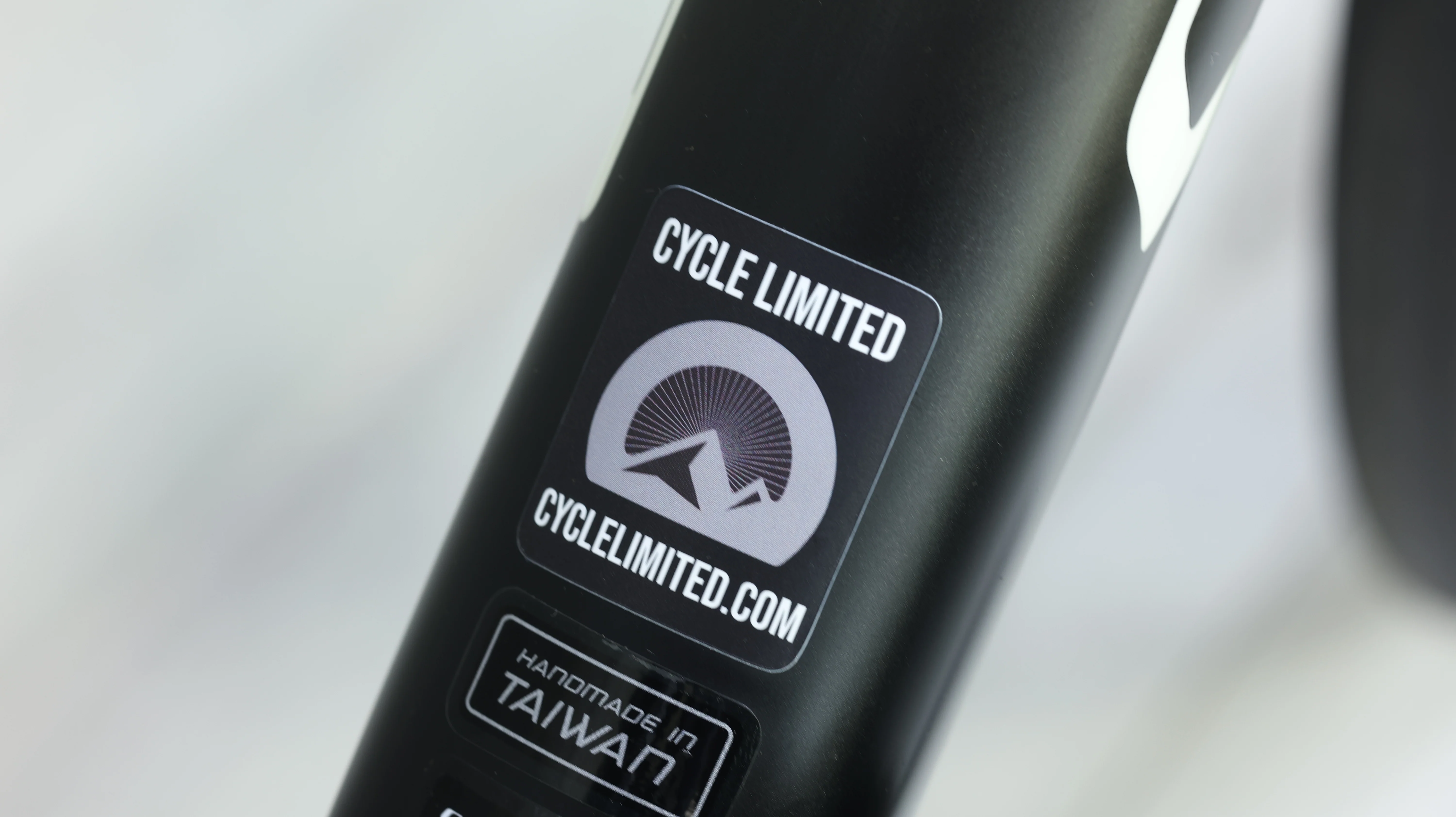 2018 Specialized Tarmac Pro Road Bike - 58cm - Image 3