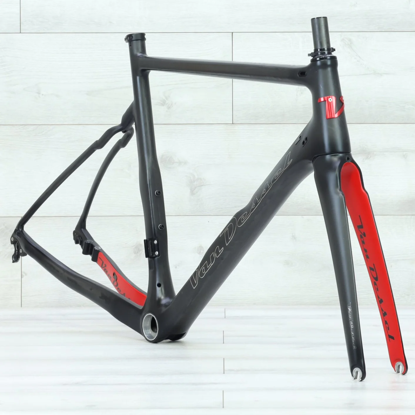 2018 Van Dessel Motivus Maximus Road Bike Frameset - 55cm - Image 2