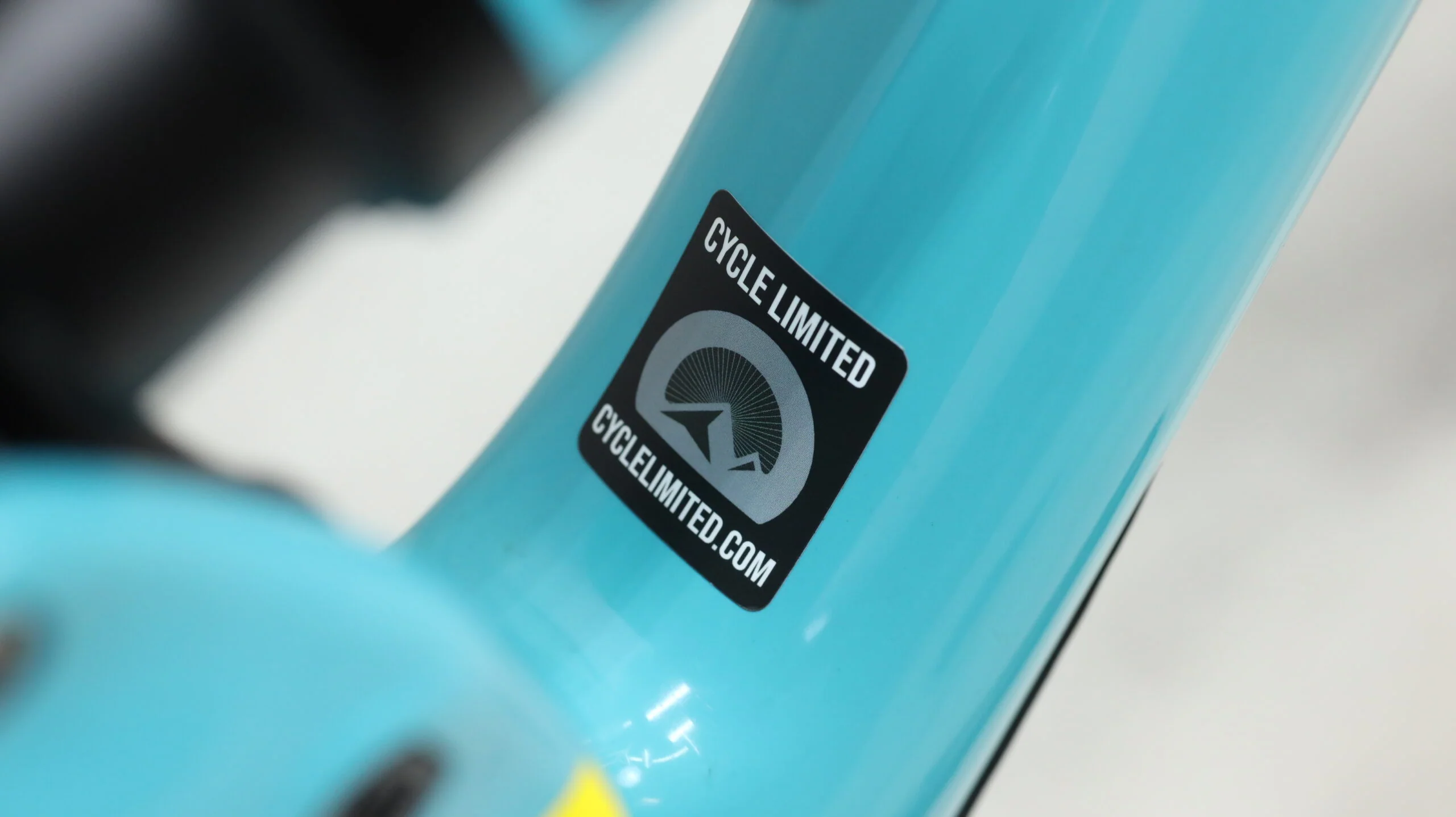 2018 Yeti SB5.5 Turq  Mountain Bike - Large - Image 3