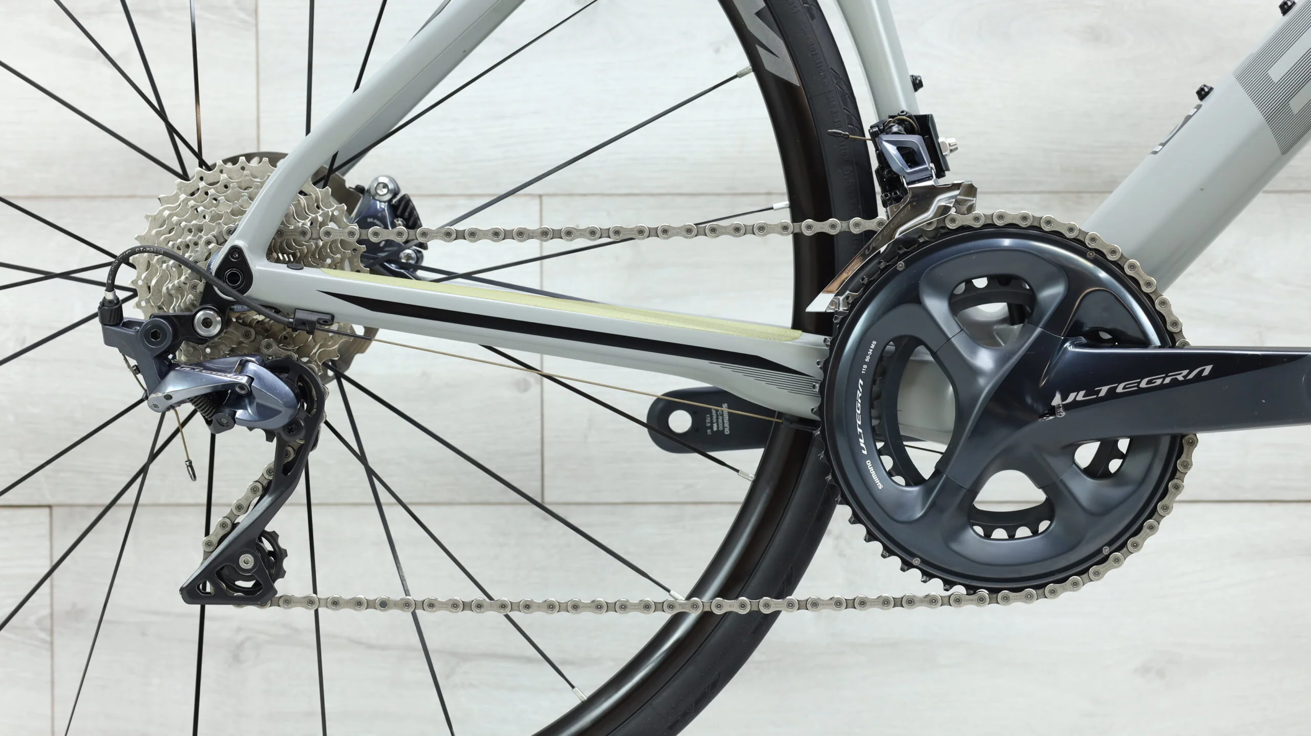 2019 BMC Roadmachine 02 TWO Road Bike - 56cm - Image 4