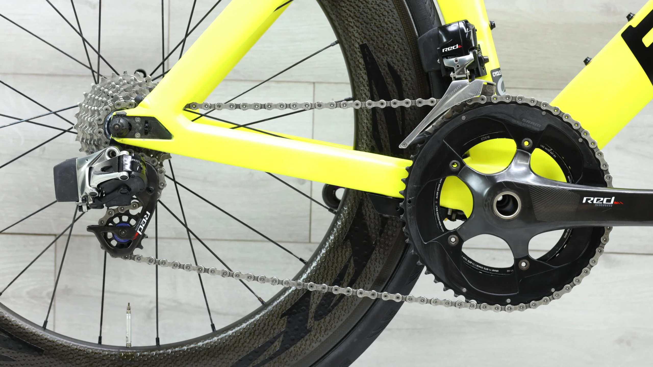 2019 BMC Timemachine 01 TWO  Triathlon Bike - Medium - Image 4