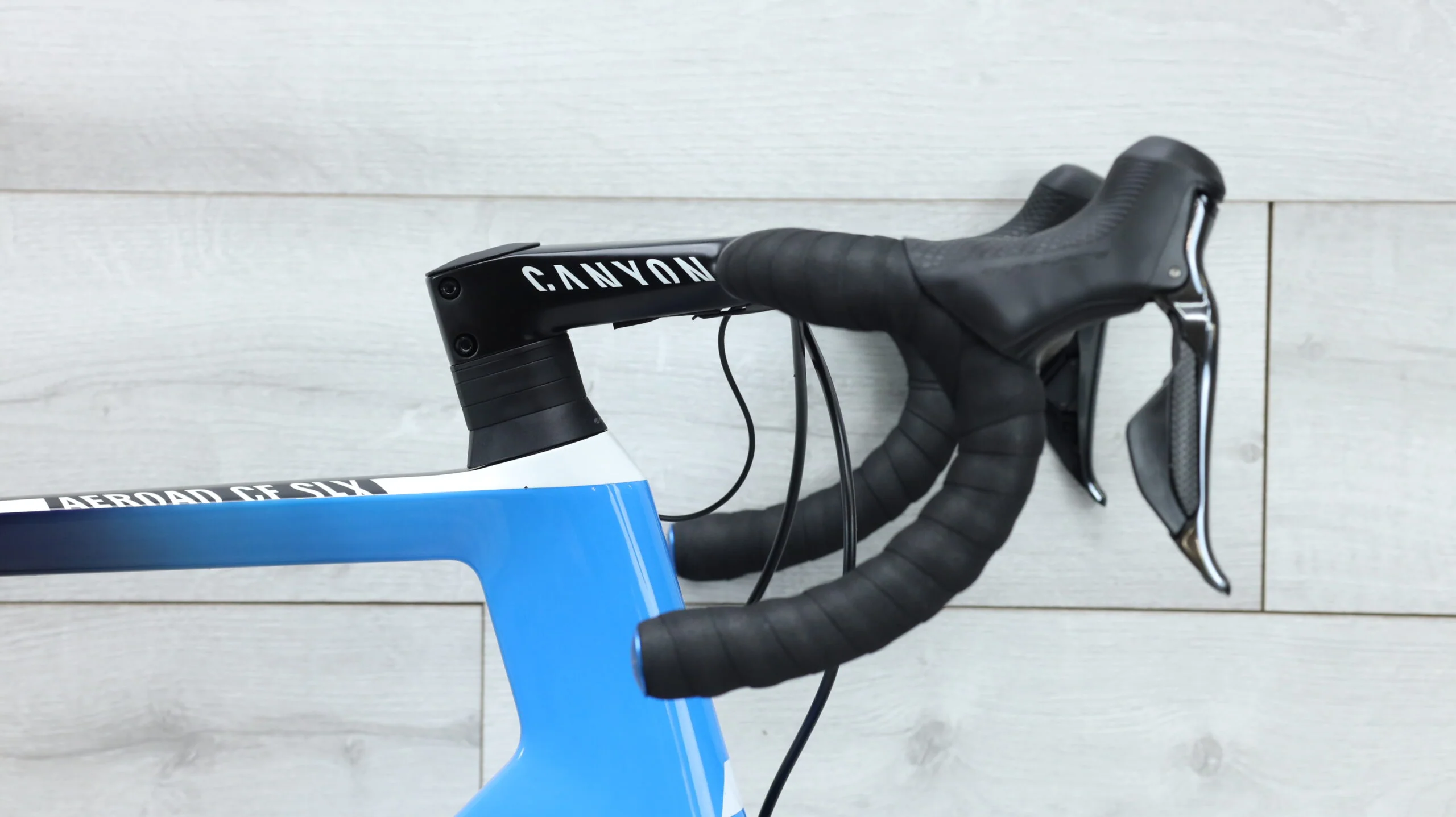 2019 Canyon Aeroad CF SLX Disc 9.0 Di2  Road Bike - X-Large - Image 10