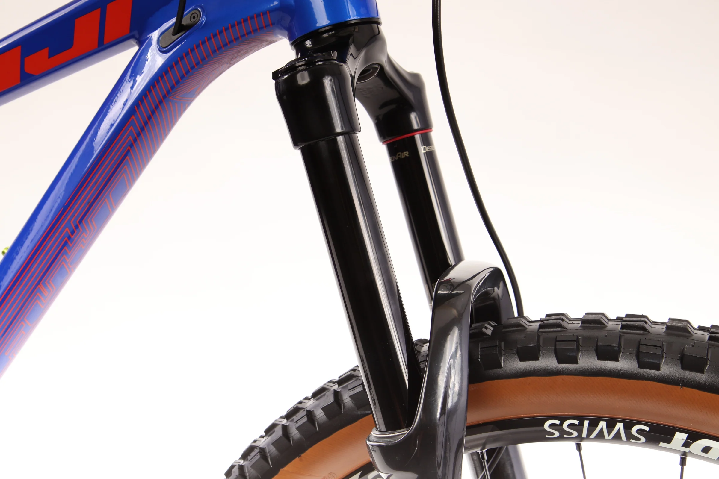 2019 FUJI AURIC LT 27.5 1.1  Mountain Bike - Medium - Image 9