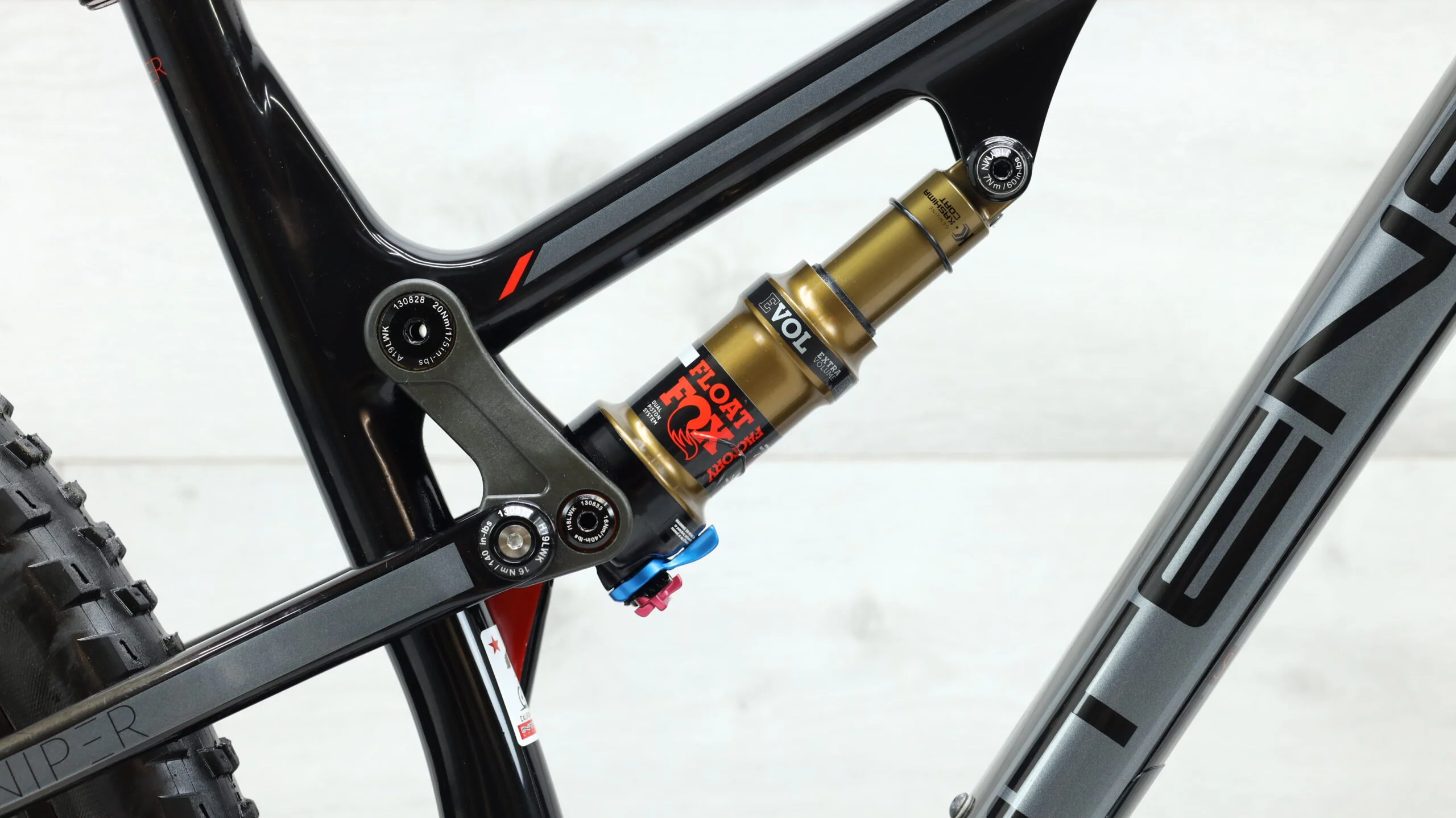 2019 Intense Sniper Trail Elite Mountain Bike - Medium - Image 9