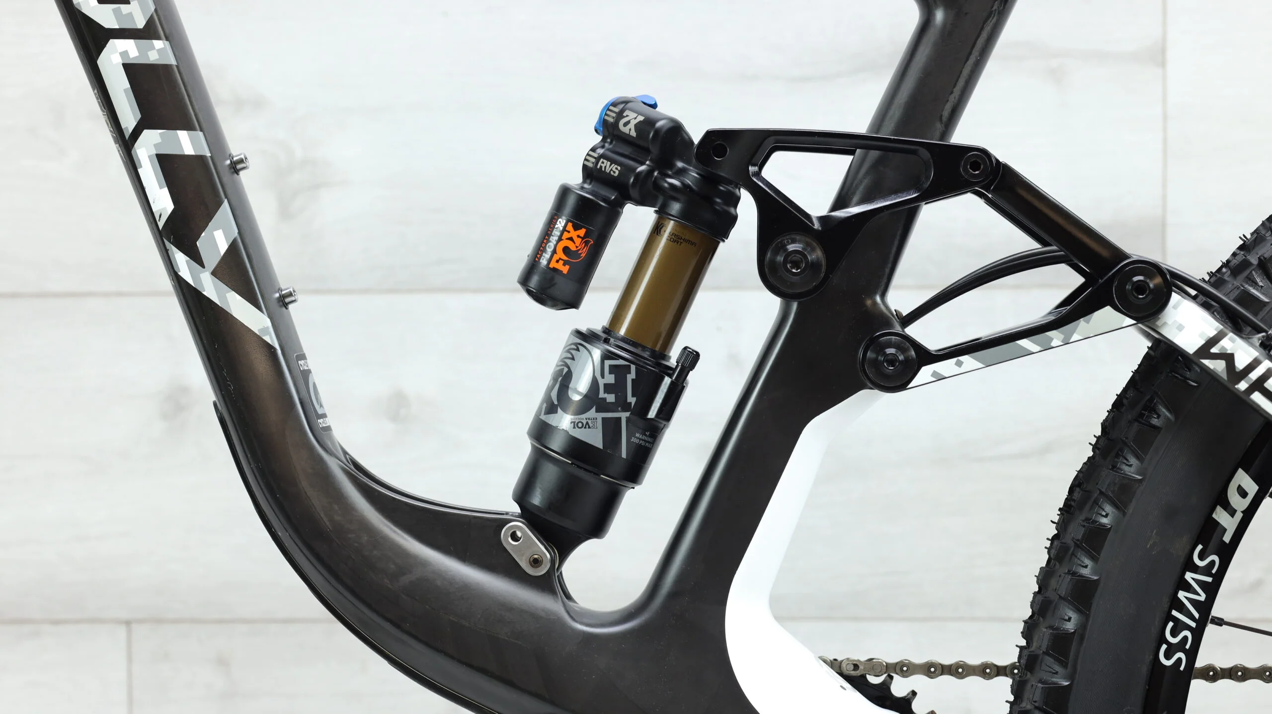 Knolly Warden Carbon Mountain Bike - 2019, Large - Image 8