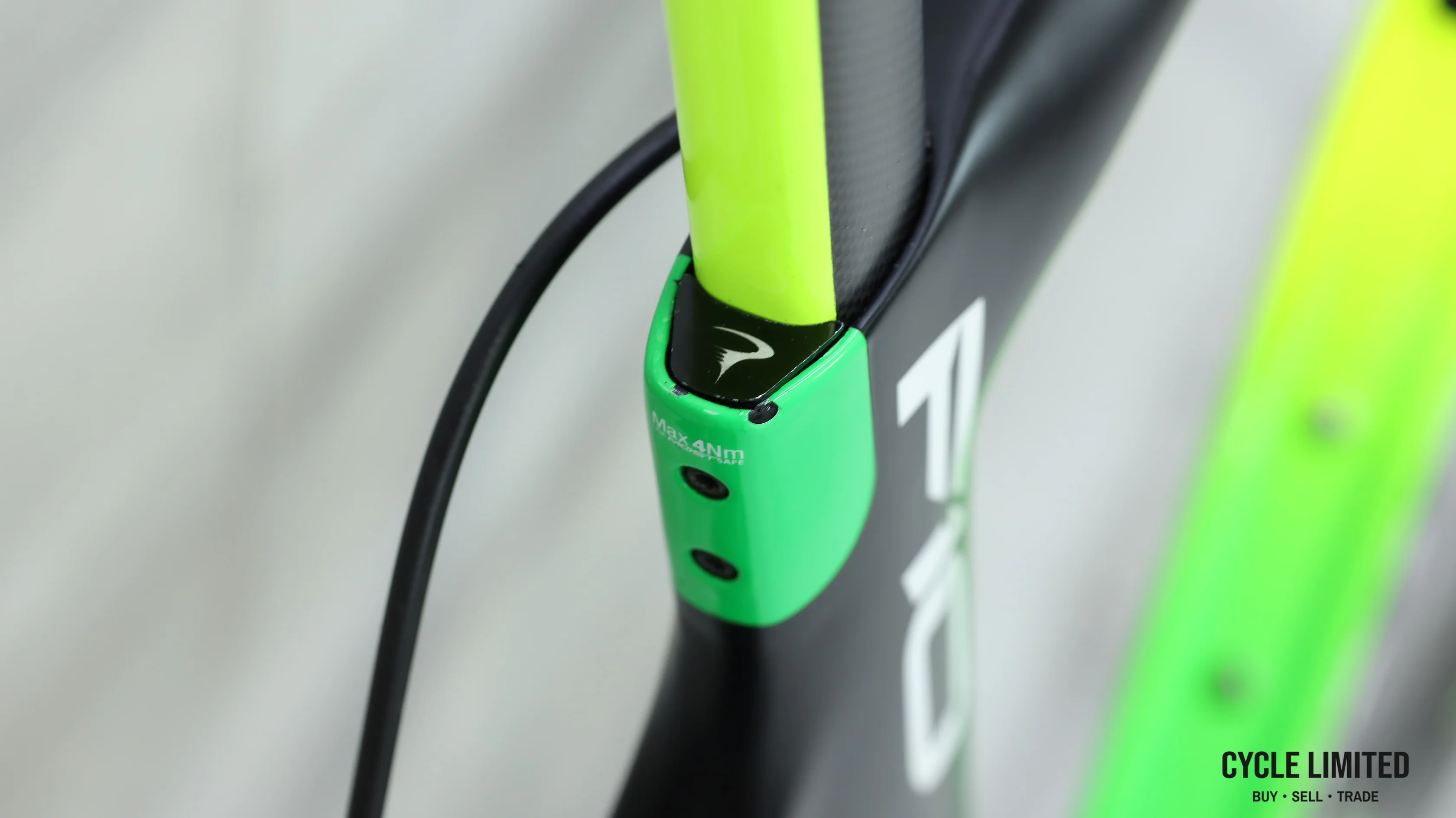 2019 Pinarello Dogma F10 Road Bike - 57.5cm - Image 15