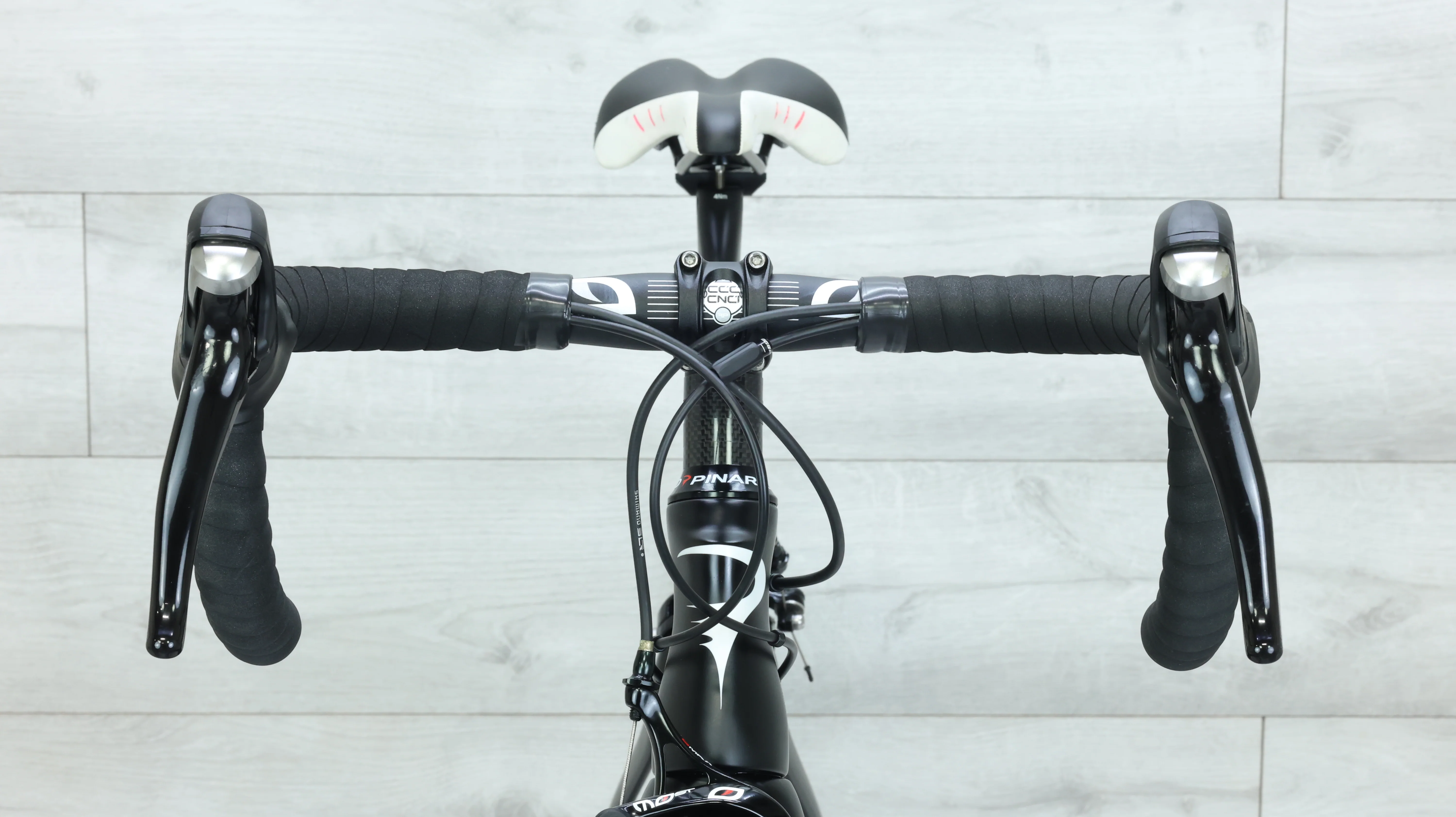 2019 Pinarello Gan Easy Fit Road Bike - 42.5cm - Image 12