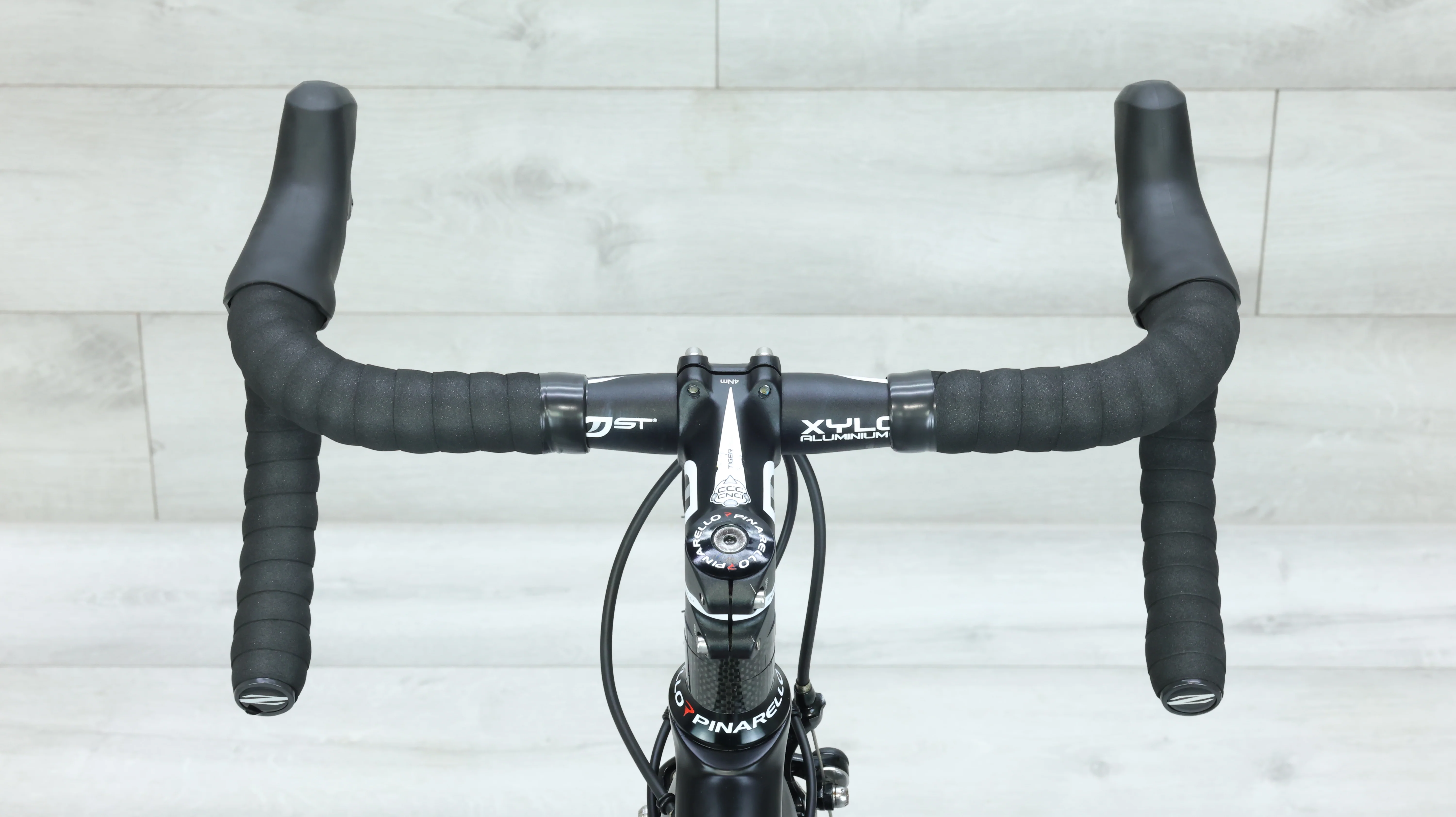 2019 Pinarello Gan Easy Fit Road Bike - 42.5cm - Image 13
