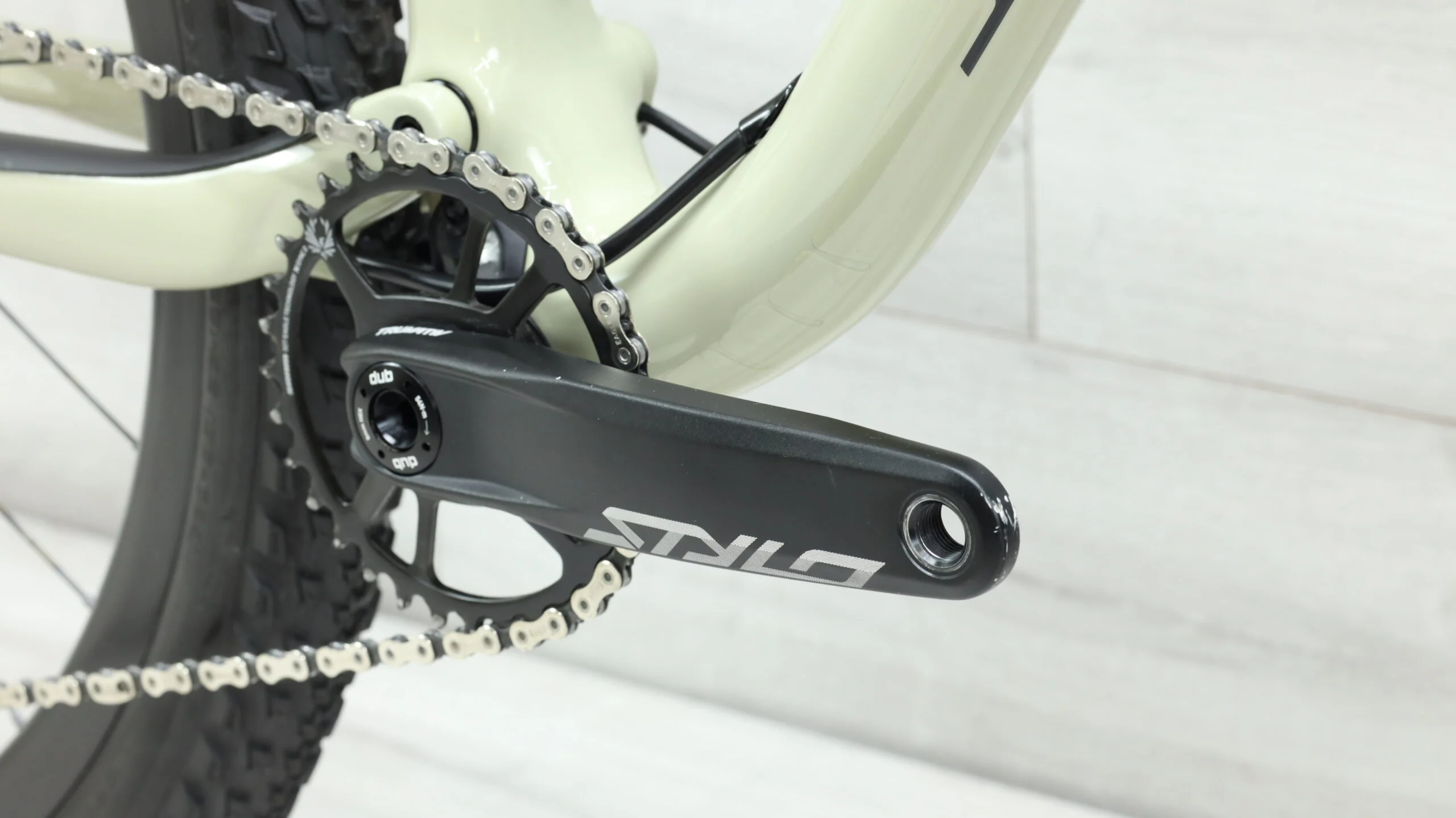 2019 Specialized Epic Expert EVO  Mountain Bike - Medium - Image 5