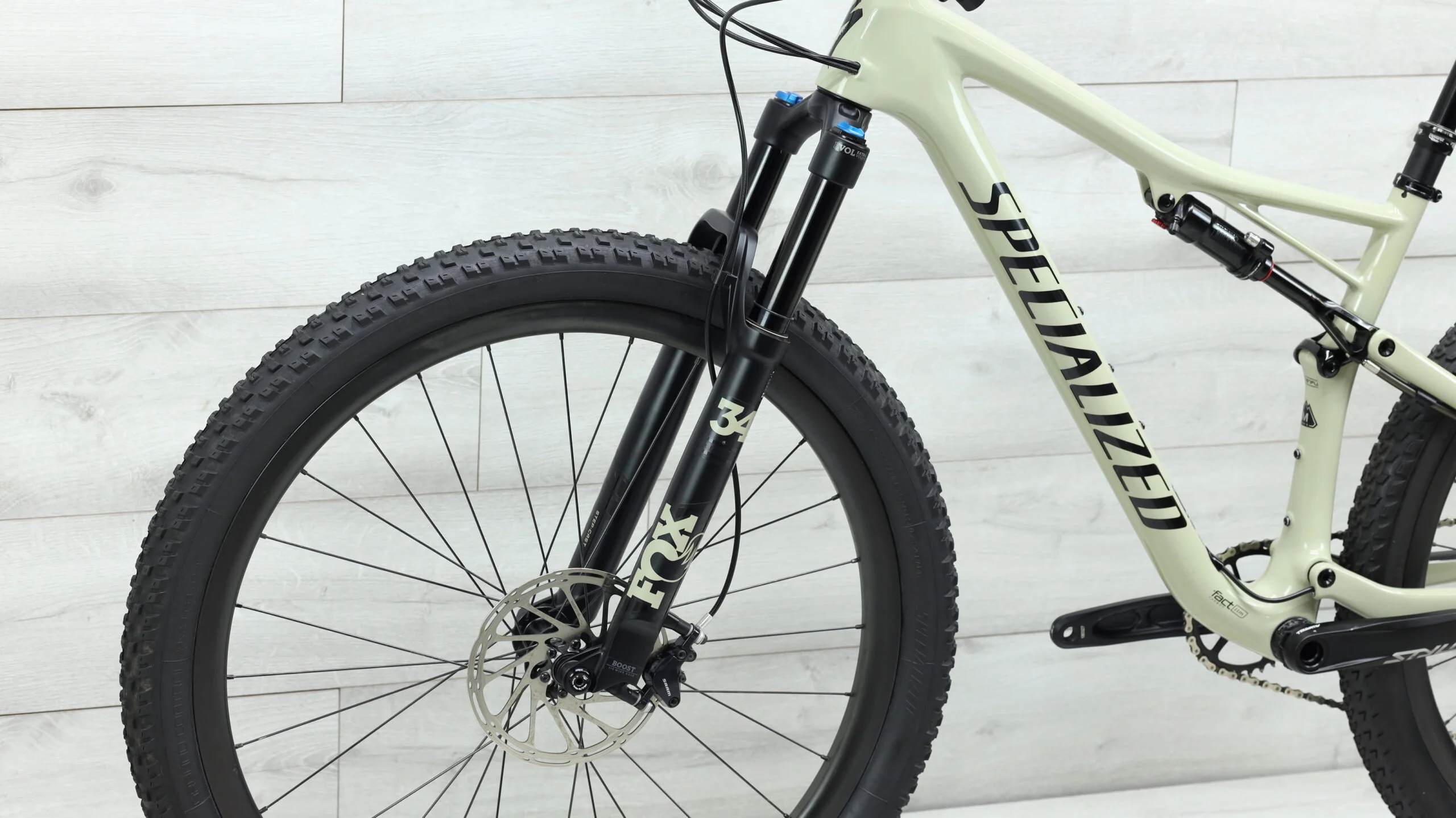 2019 Specialized Epic Expert EVO  Mountain Bike - Medium - Image 8