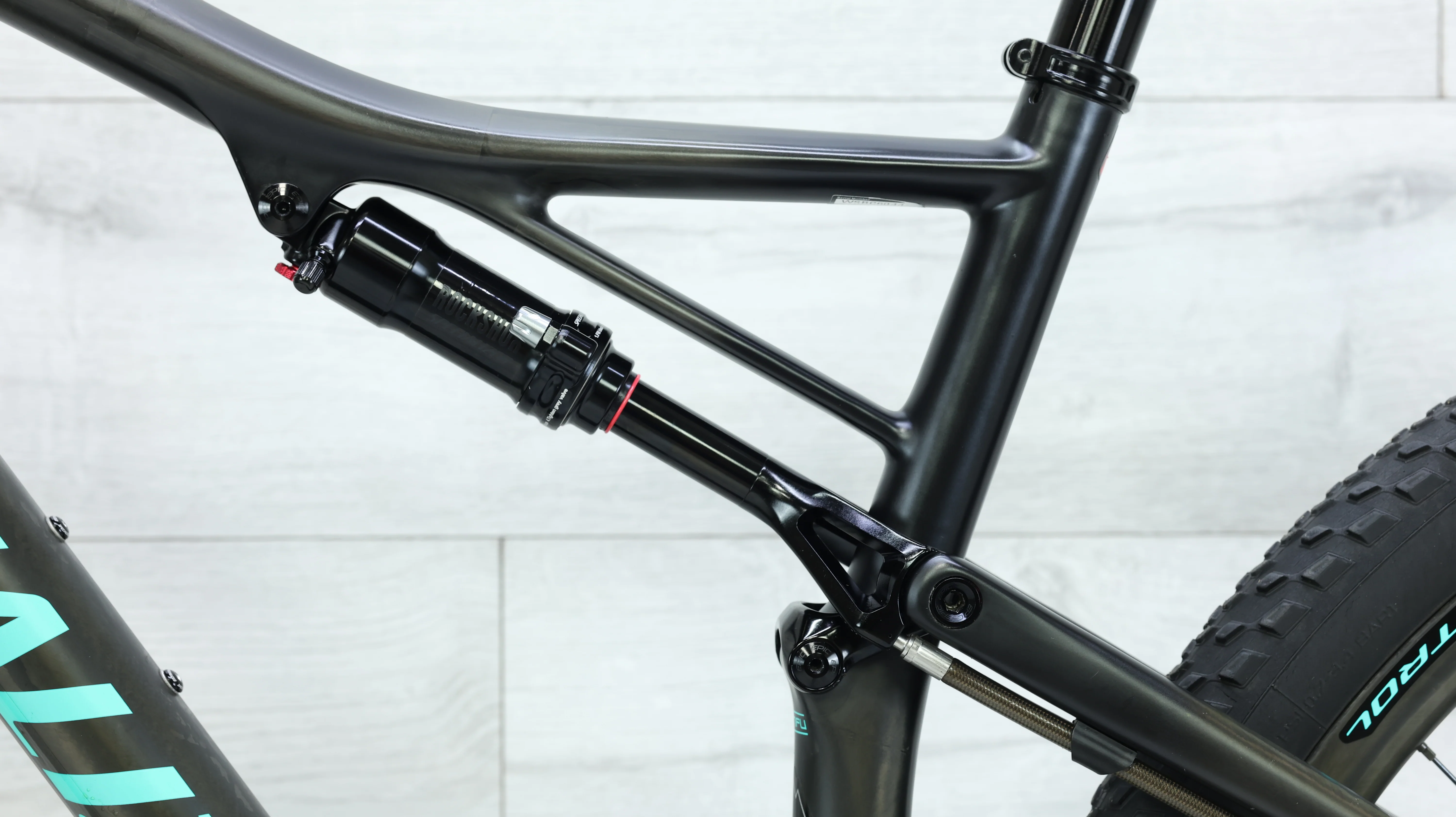 2019 Specialized Epic Pro Mountain Bike - Large - Image 9