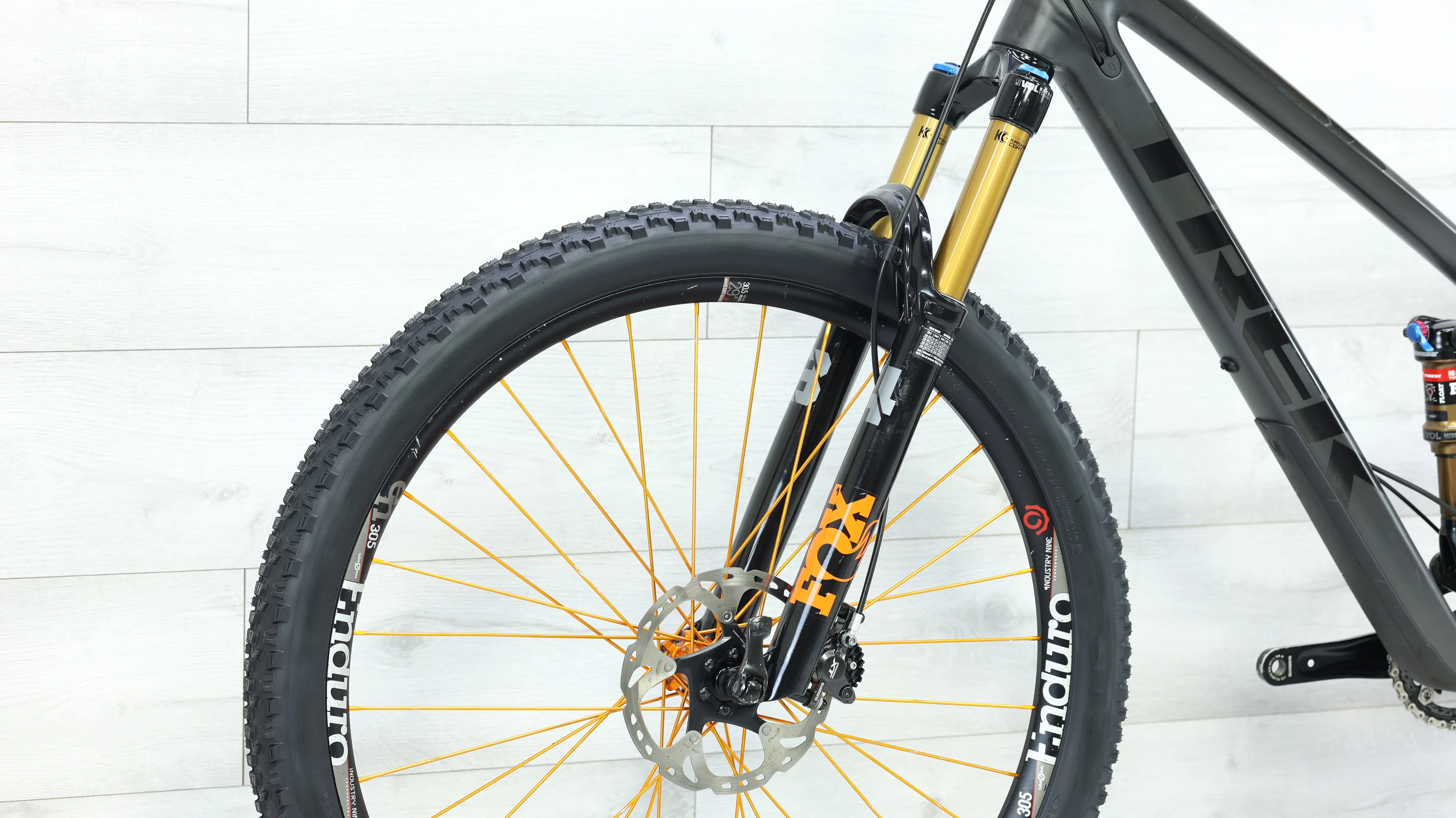 2019 Trek Fuel EX 9.9 29 Mountain Bike - Med/Large - Image 8